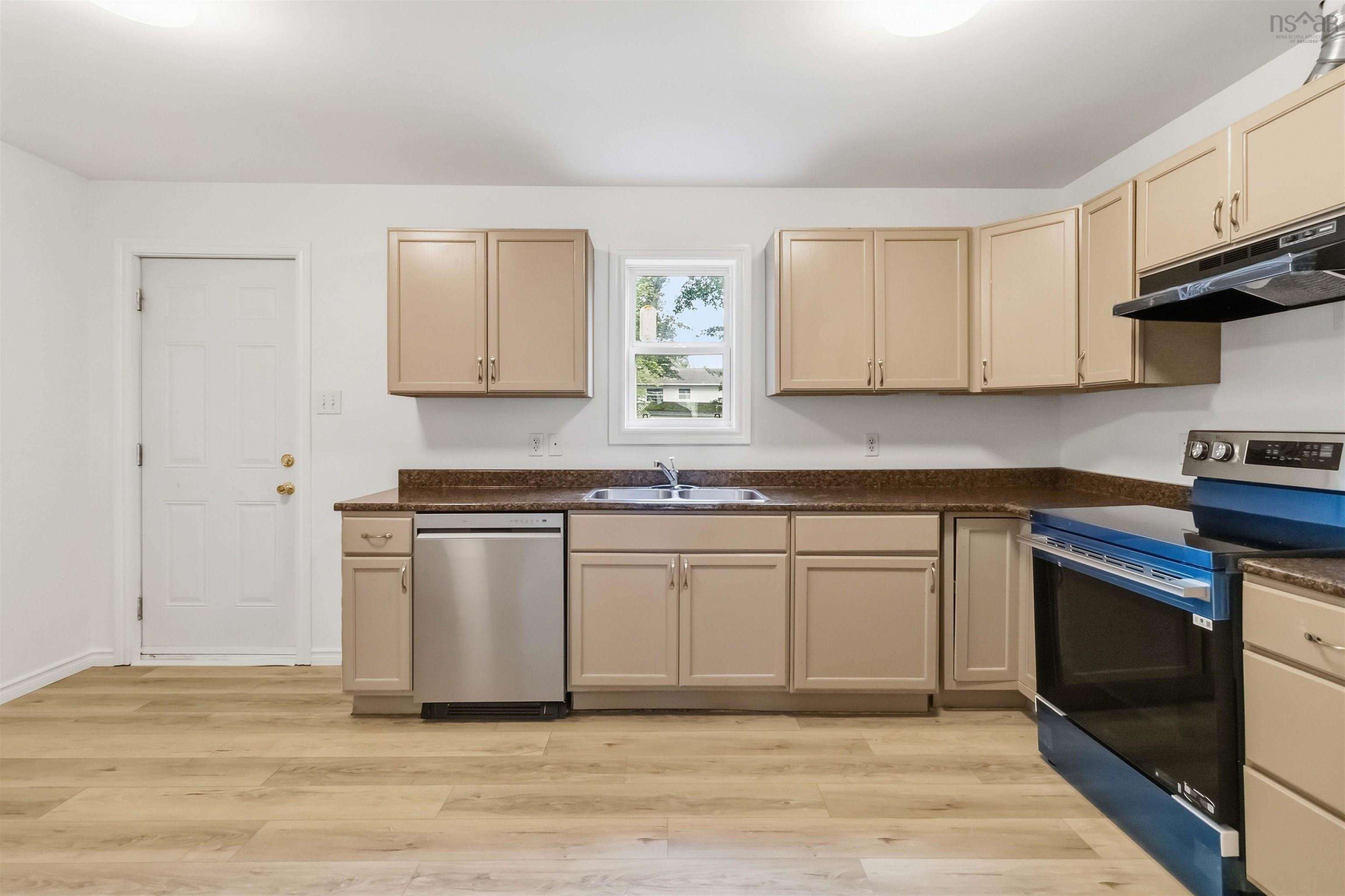 View image 11