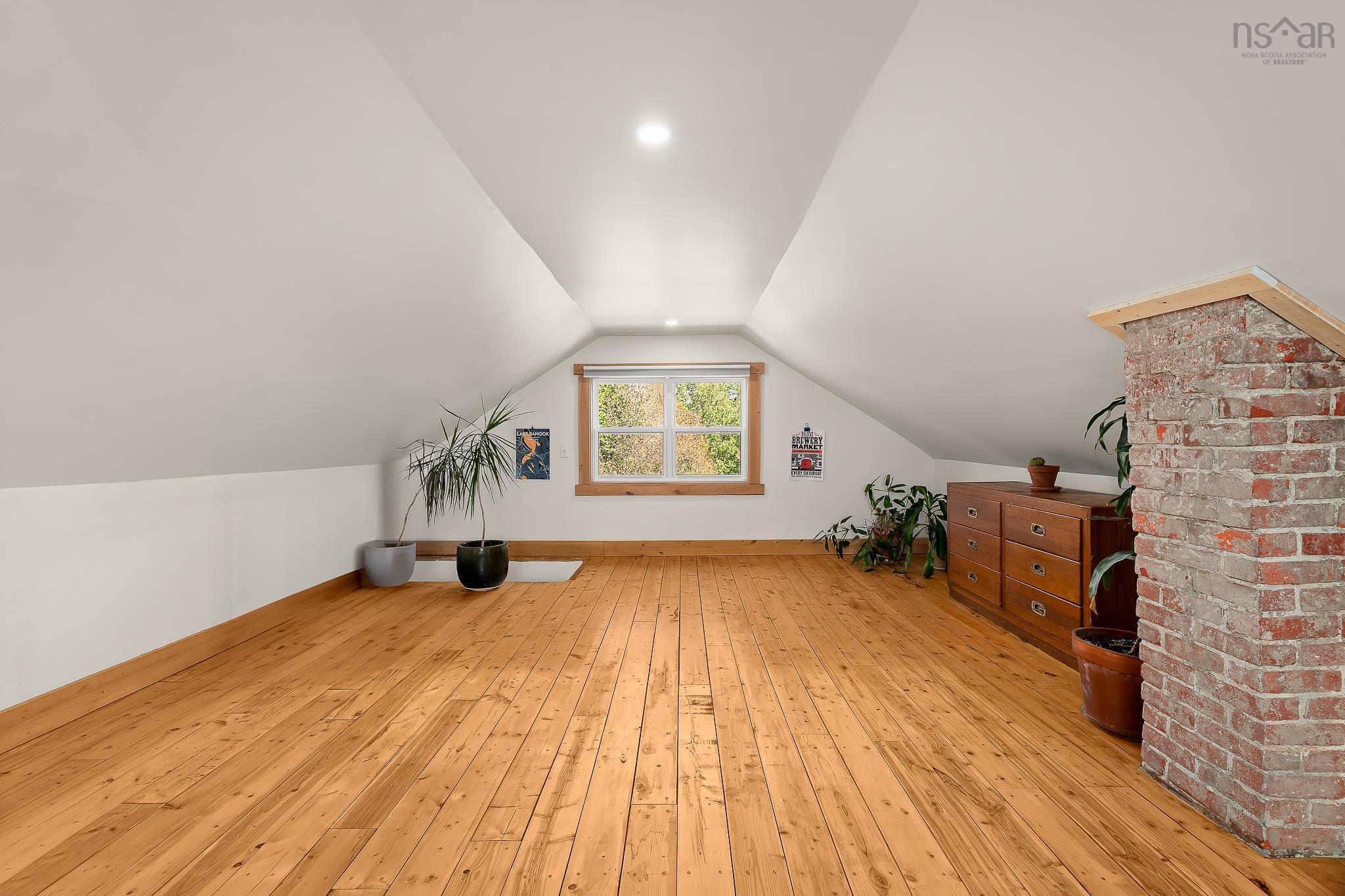 View image 21