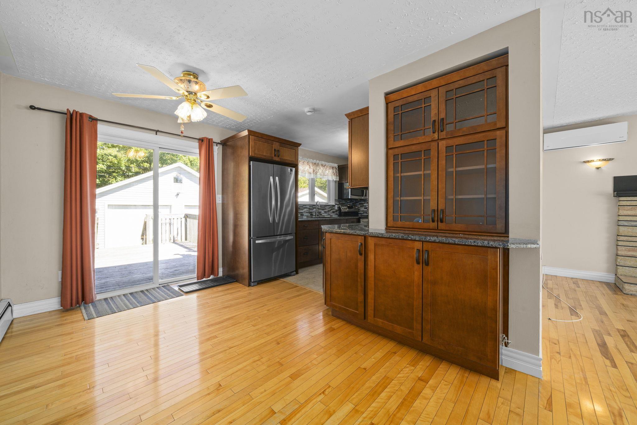 View image 11