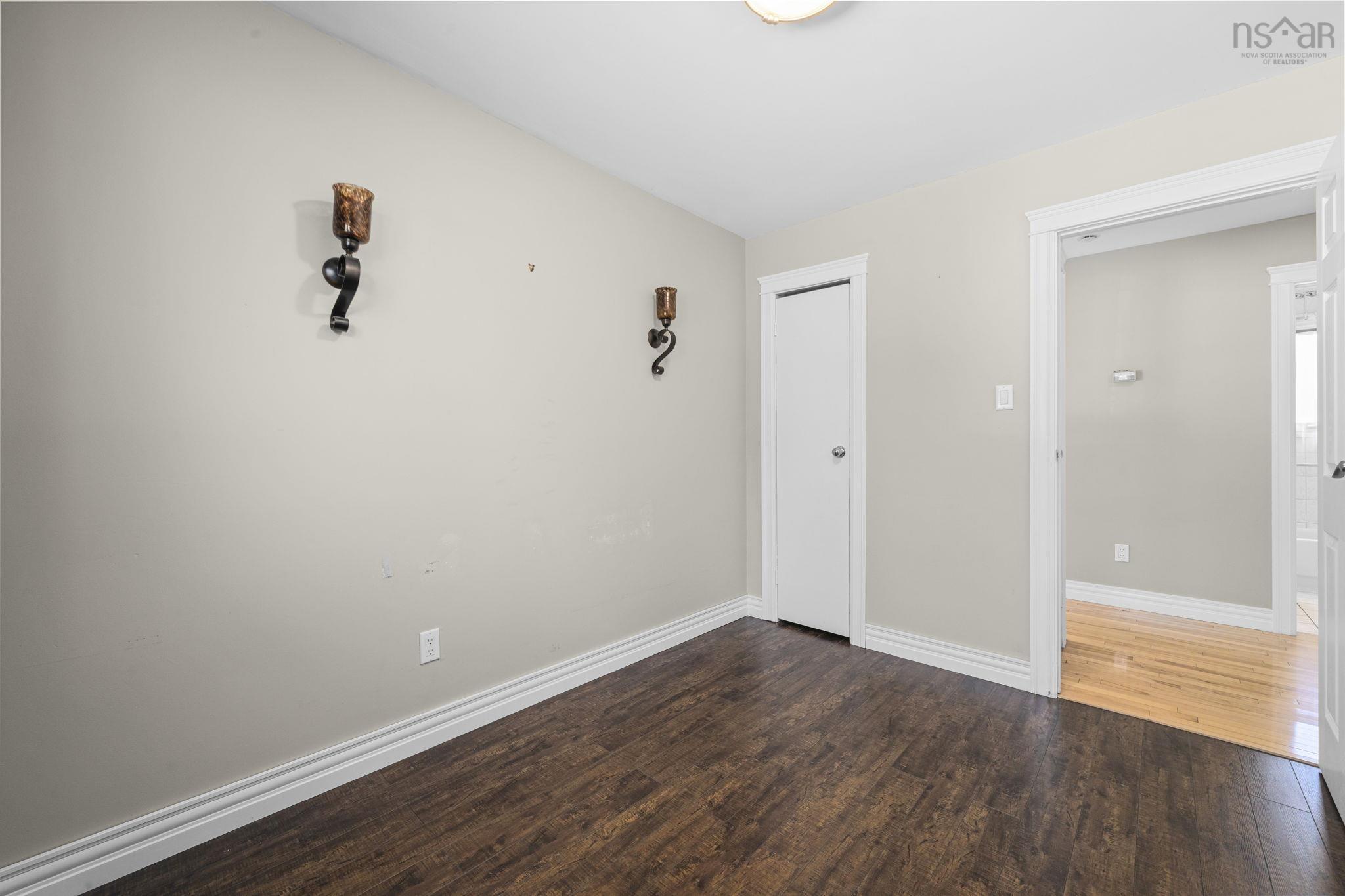 View image 21