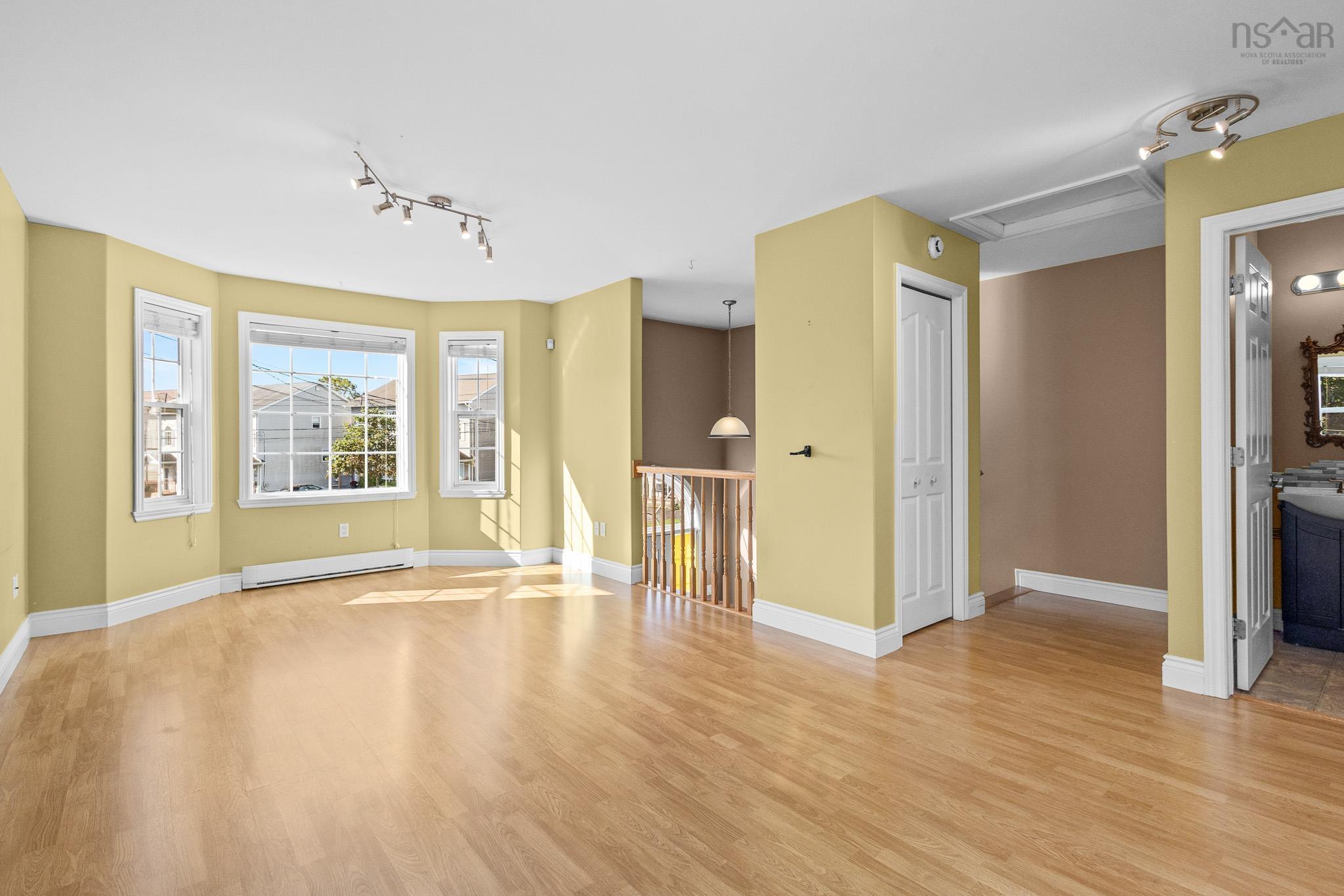 View image 4