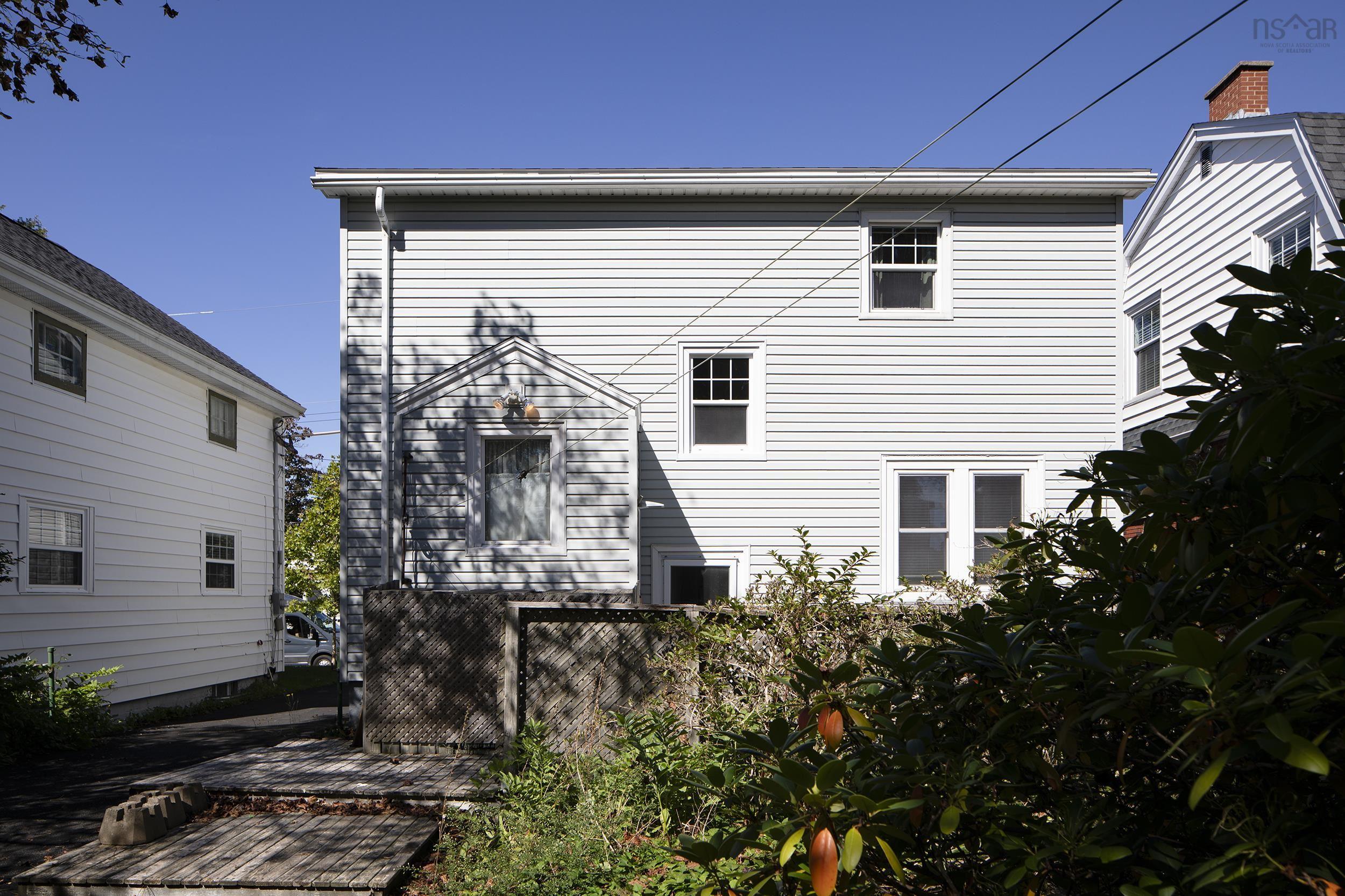 View image 18