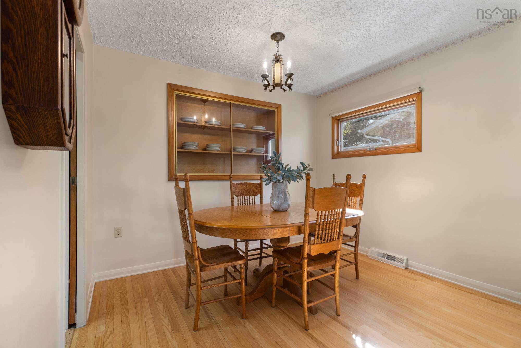 View image 11