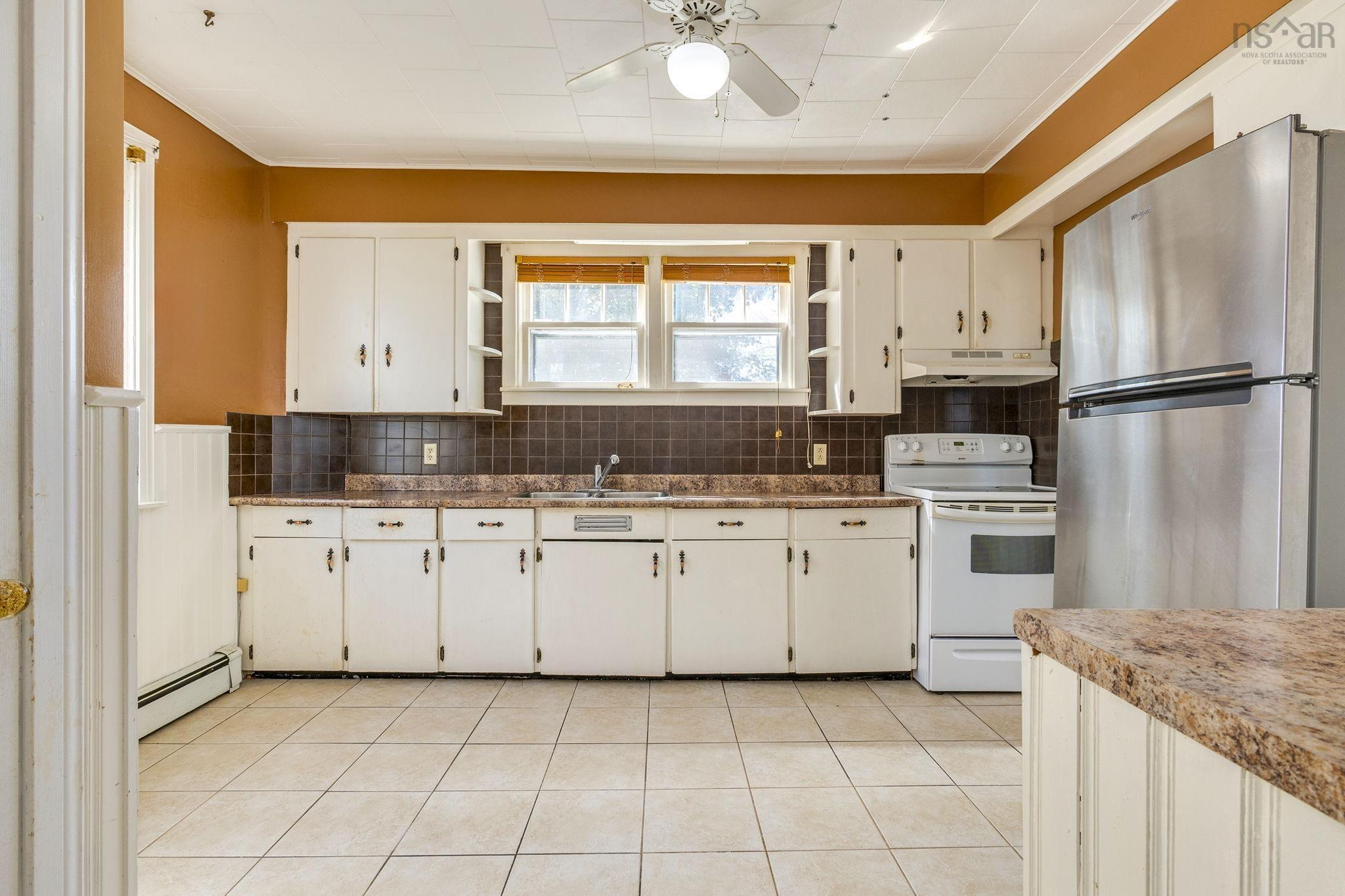 View image 11