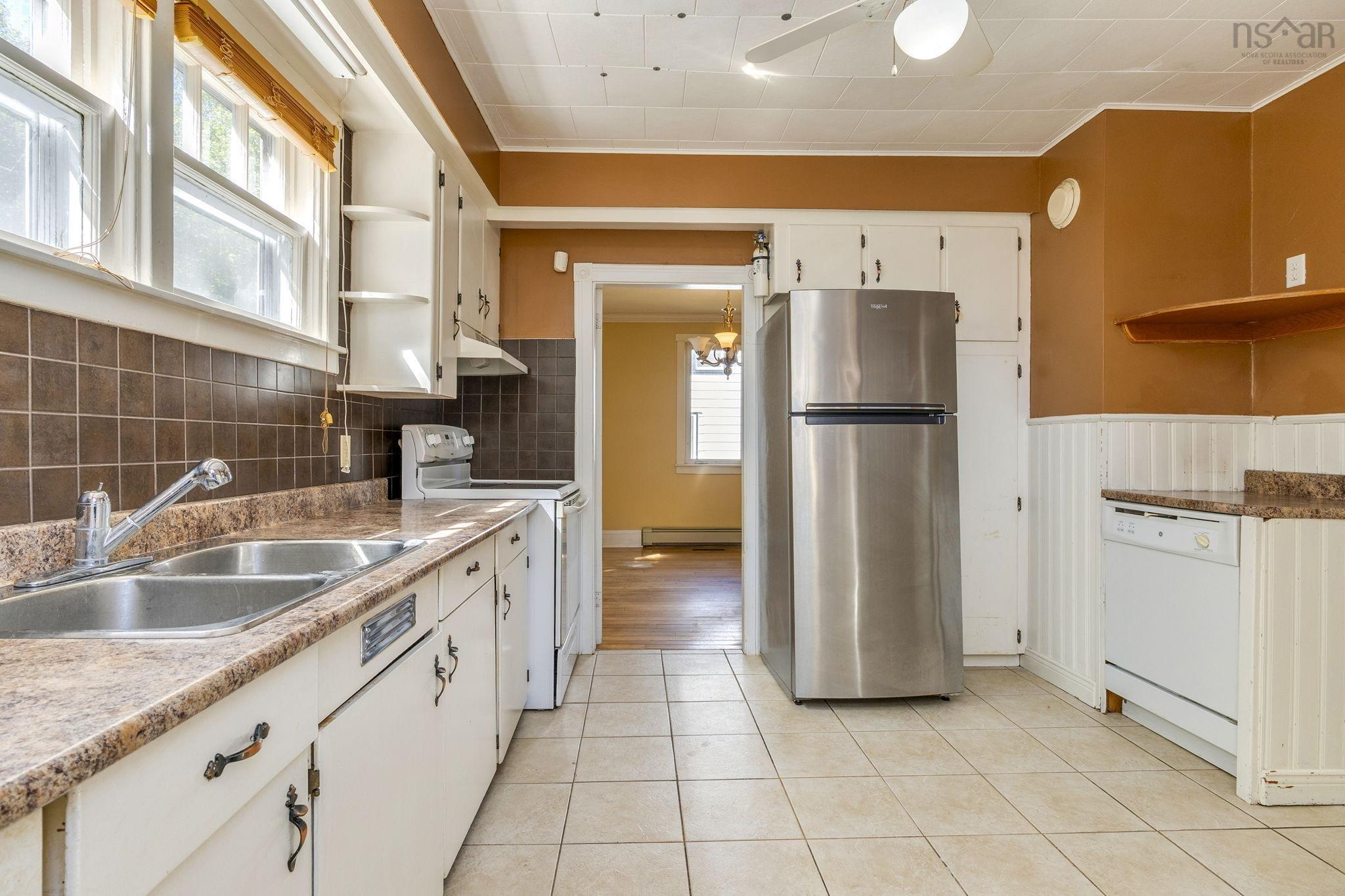 View image 12