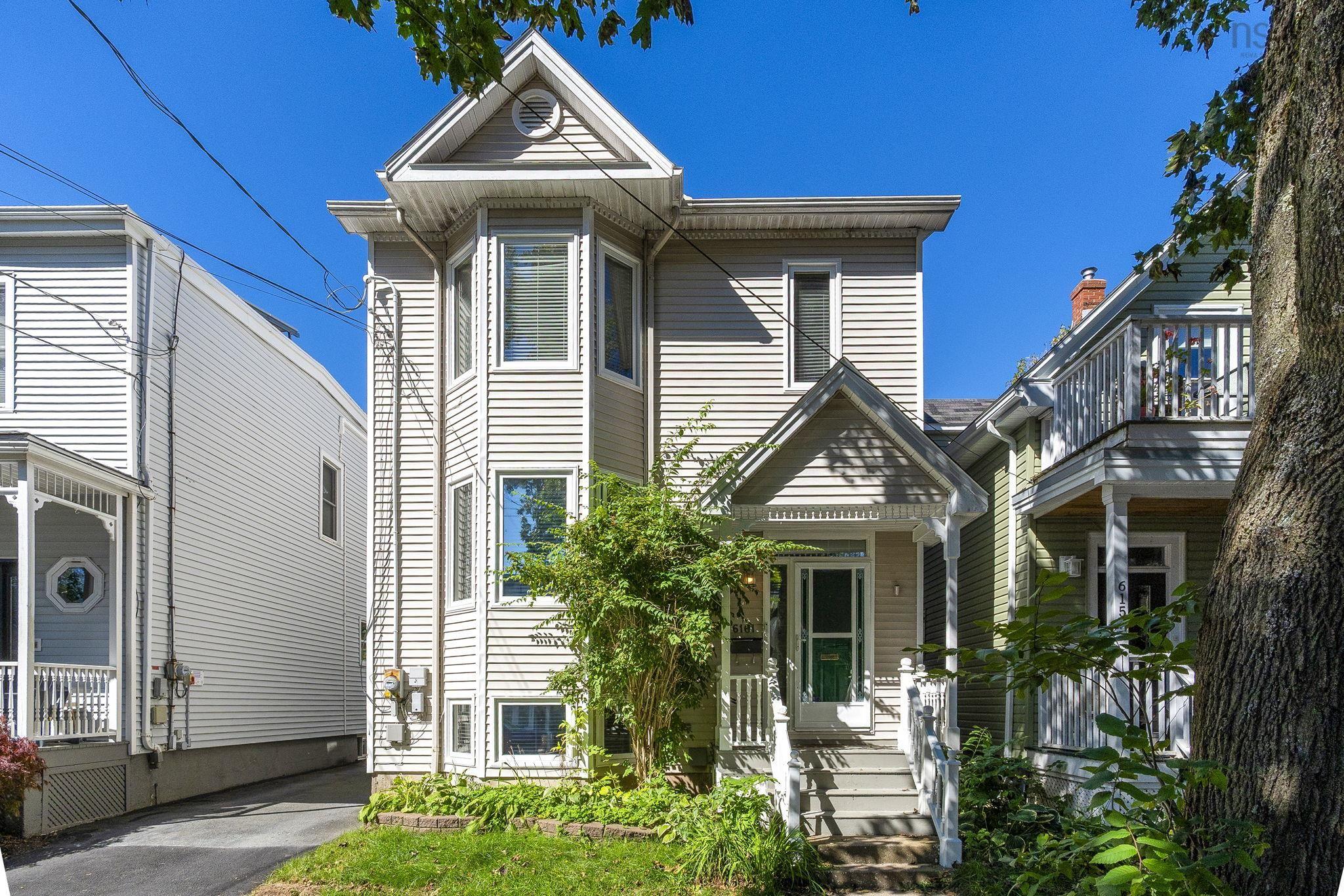 Thumbnail image for 6161 Lawrence Street MLS<sup>®</sup> 202623791