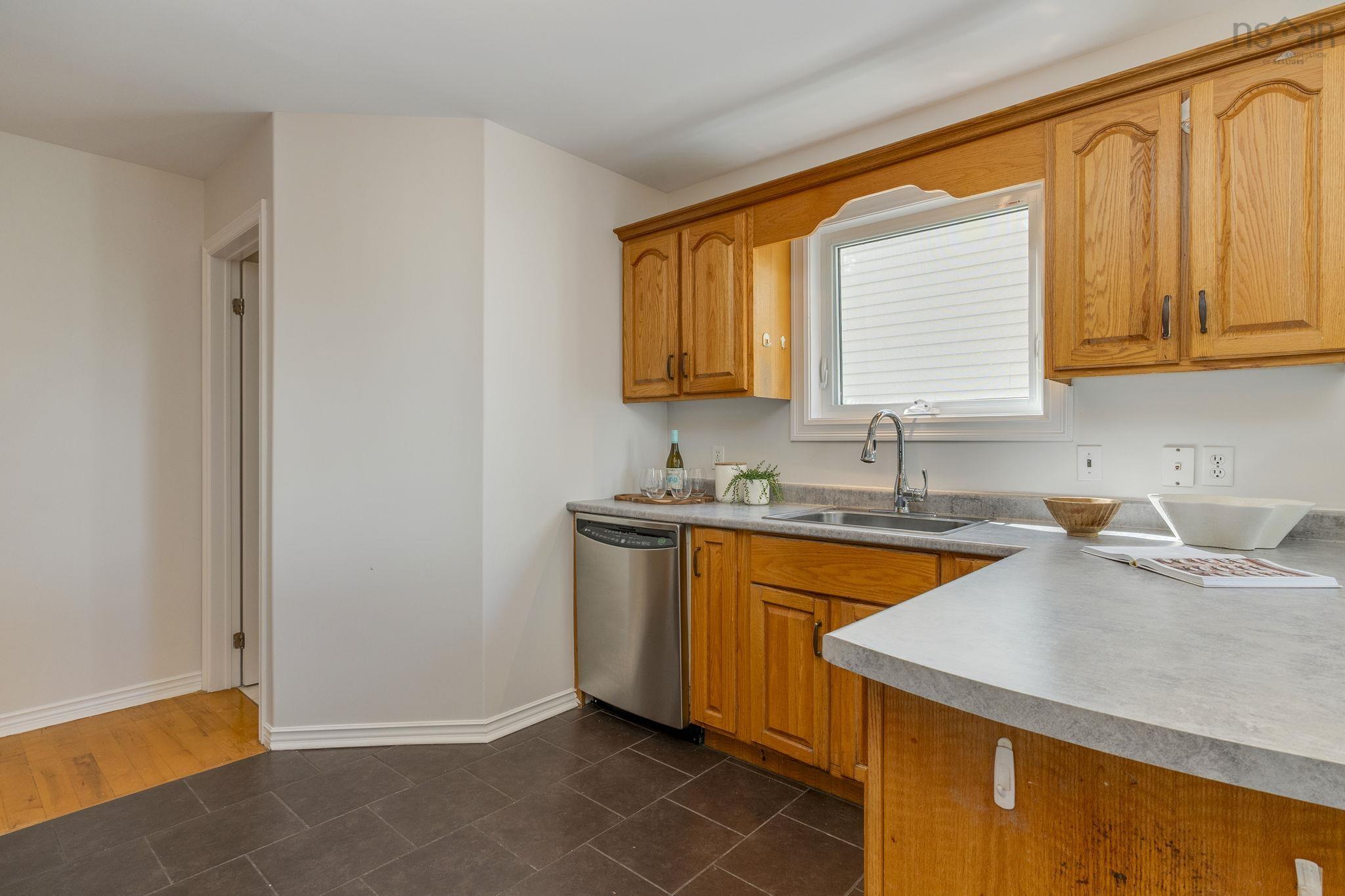 View image 11