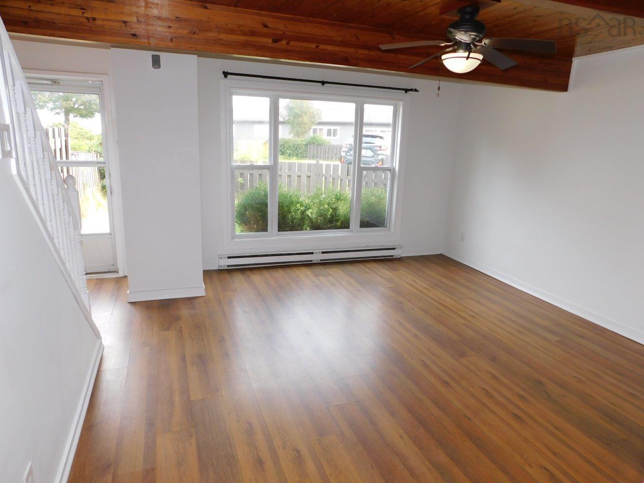 View image 11