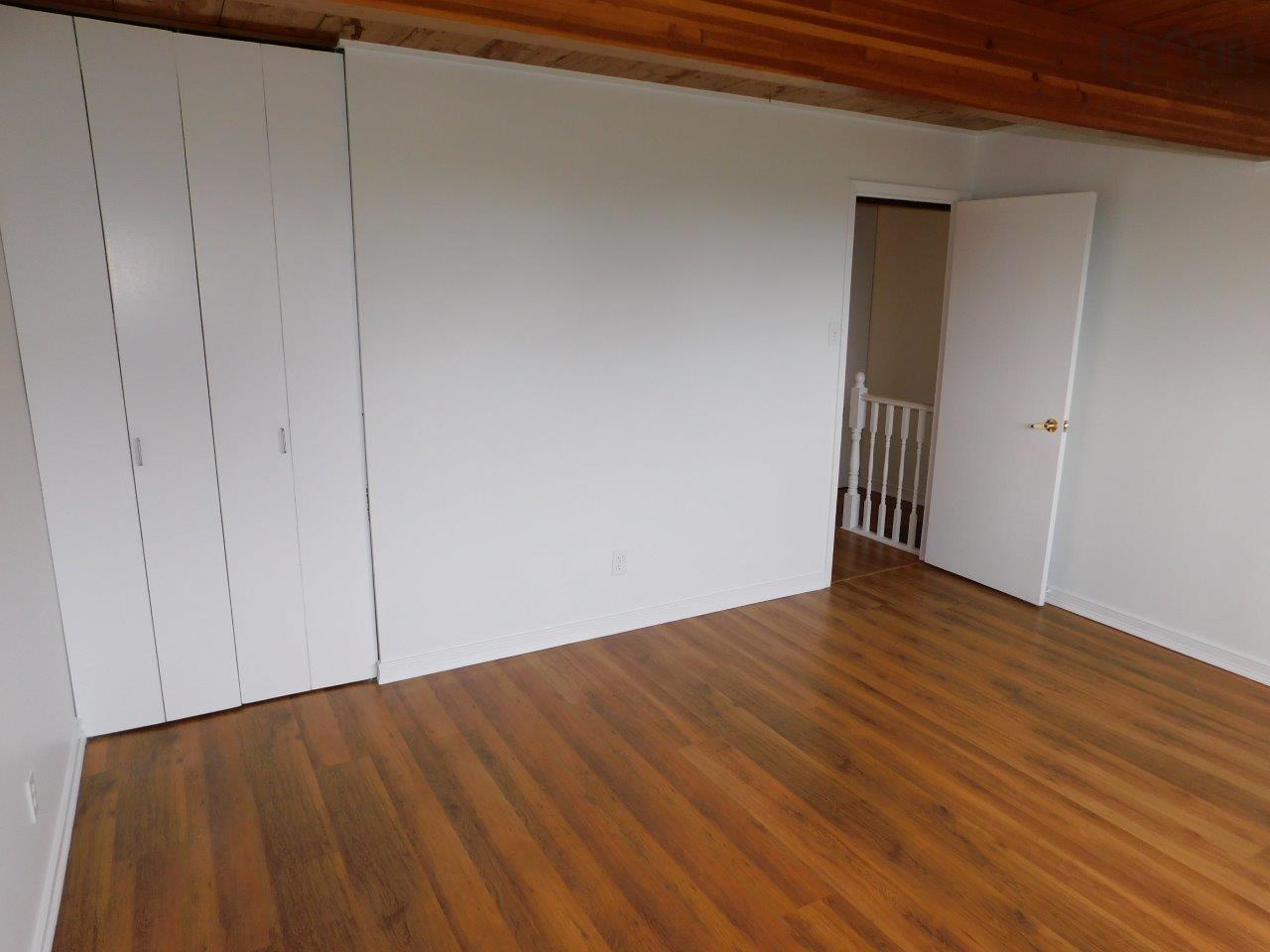 View image 19