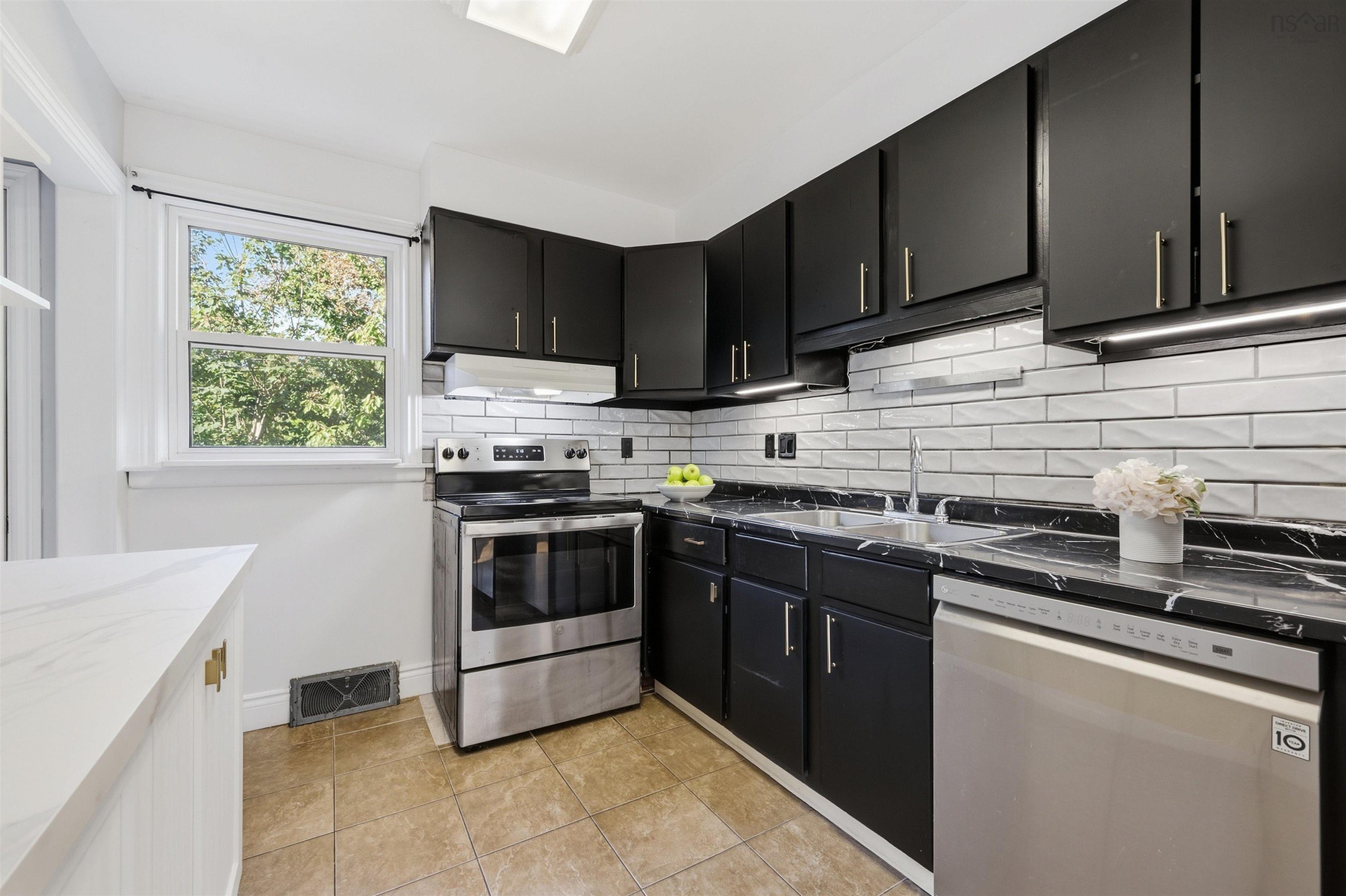 View image 12