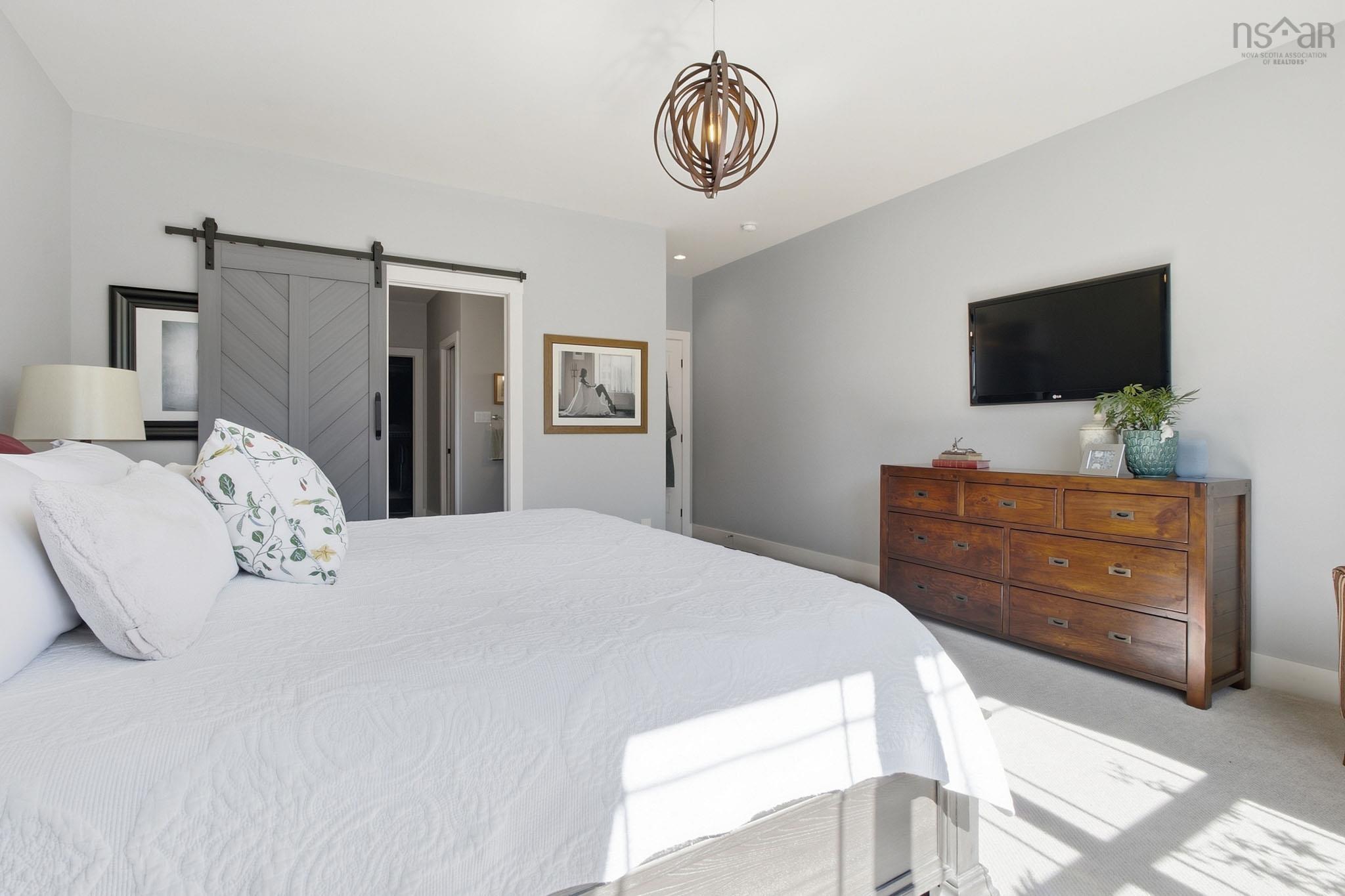 View image 19