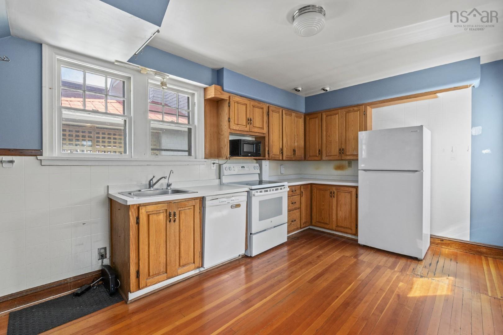 View image 10