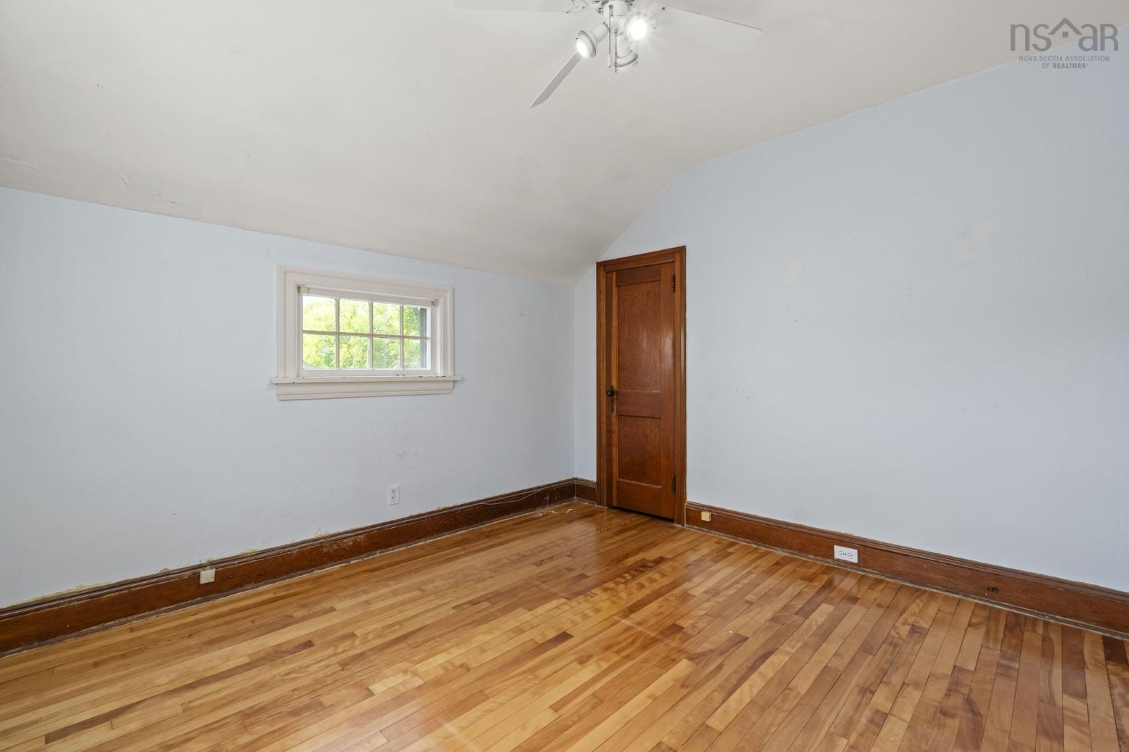 View image 25