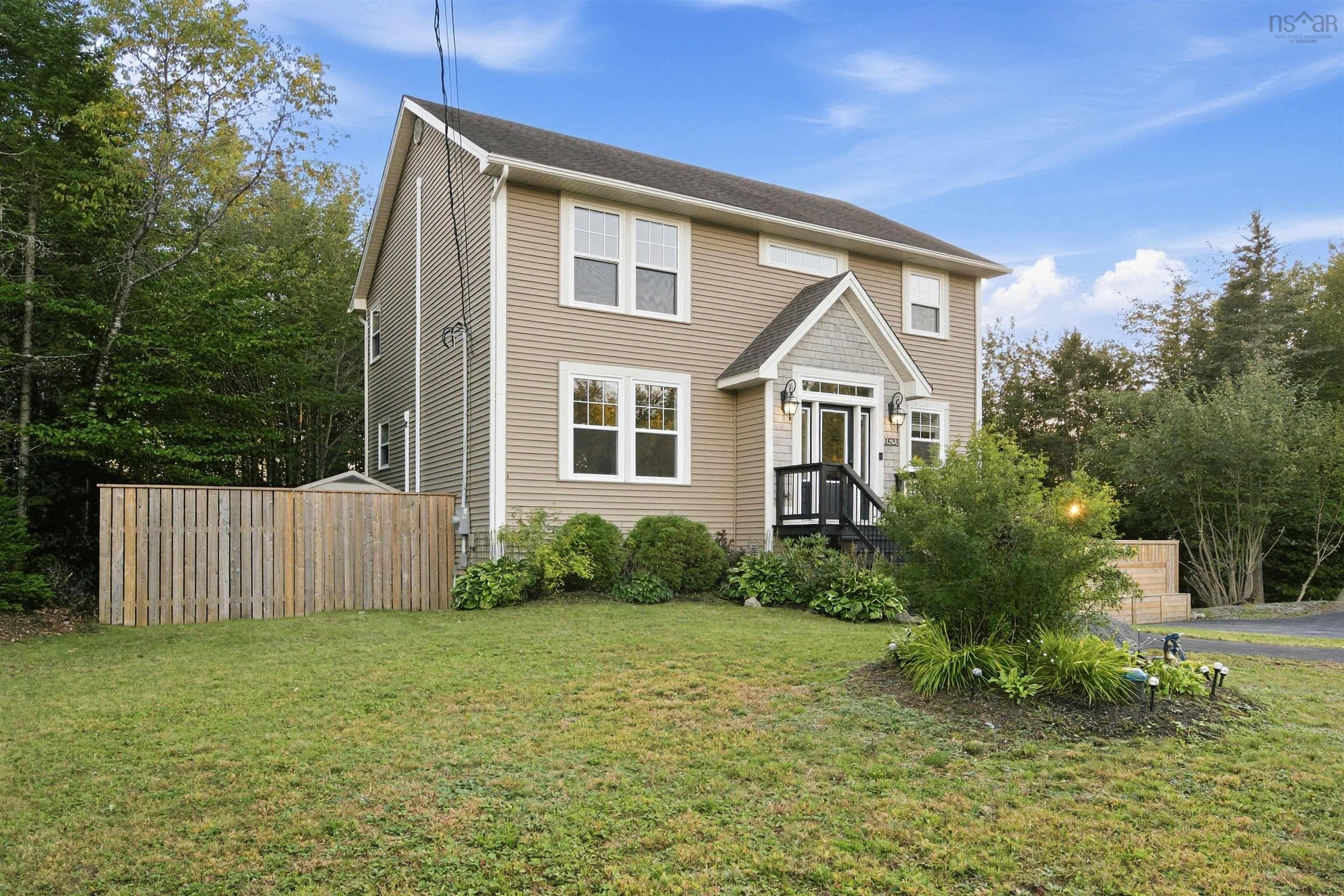 Thumbnail image for 1523 White Hills Run MLS<sup>®</sup> 202623962