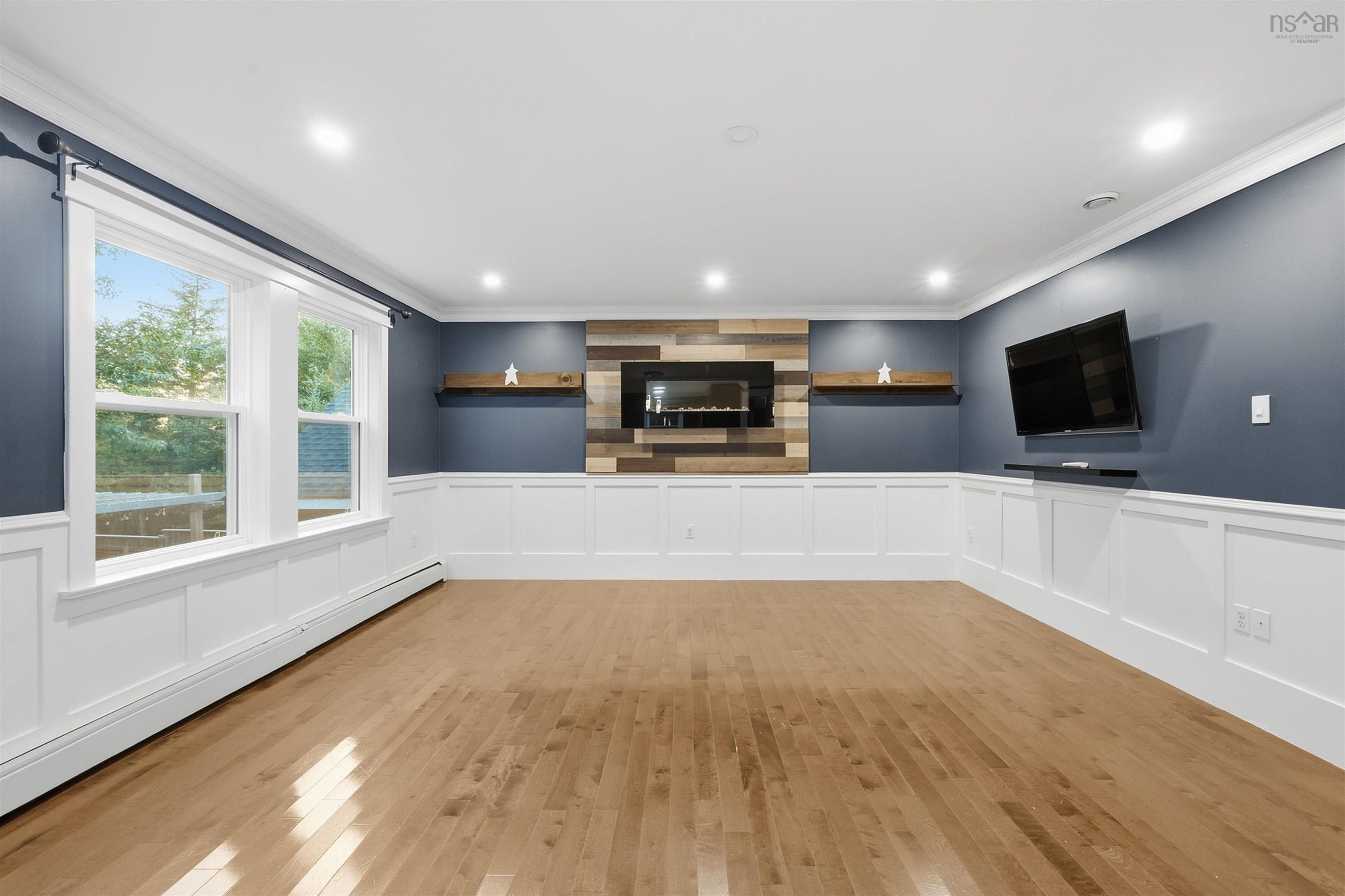 View image 11