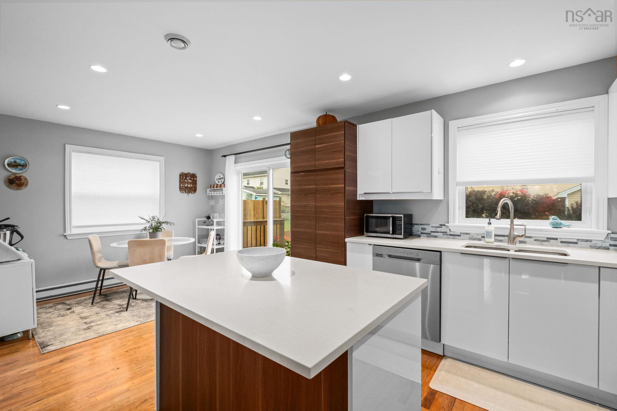 View image 8