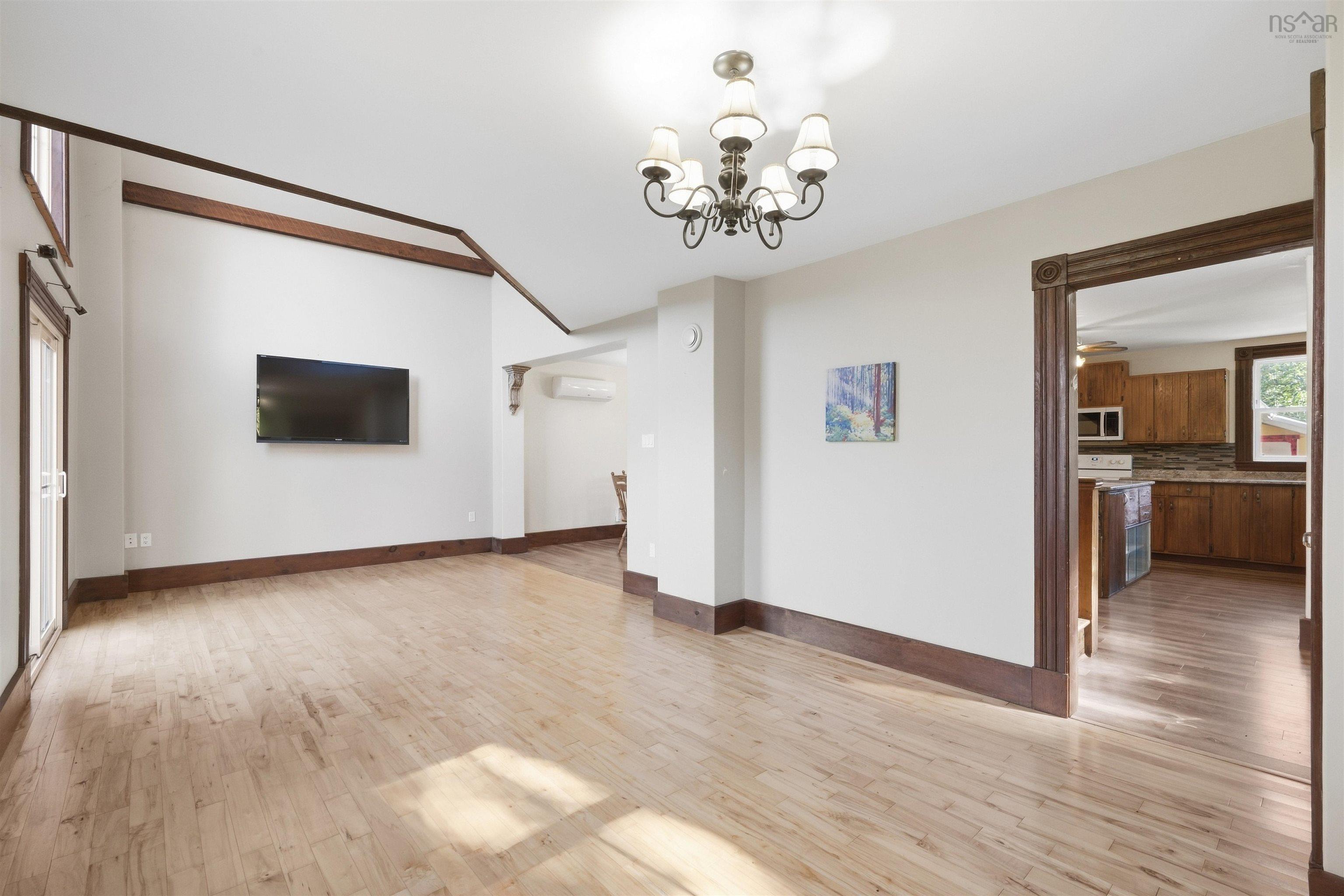 View image 19