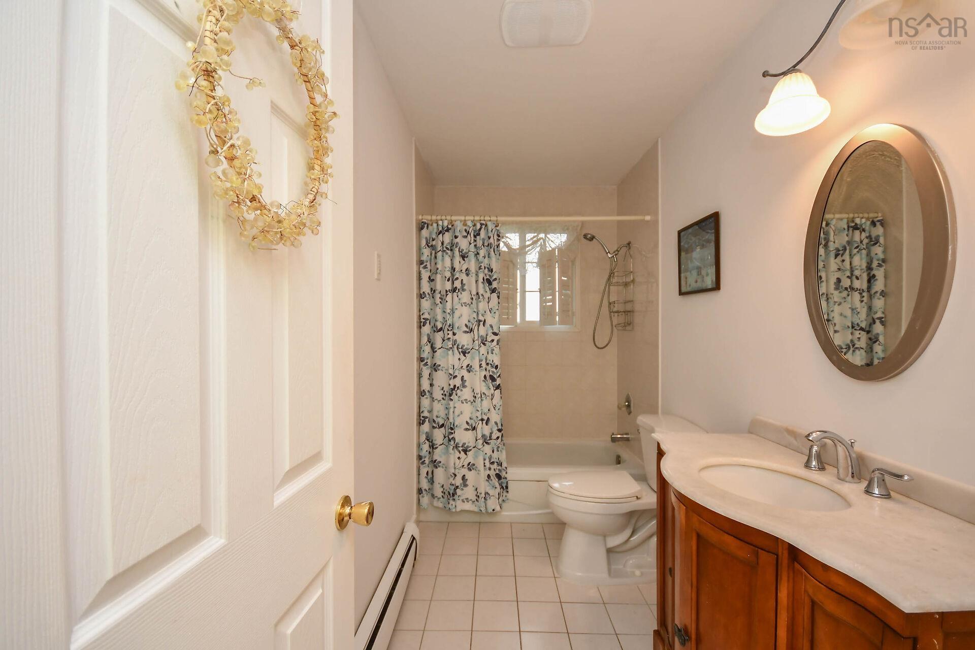 View image 18