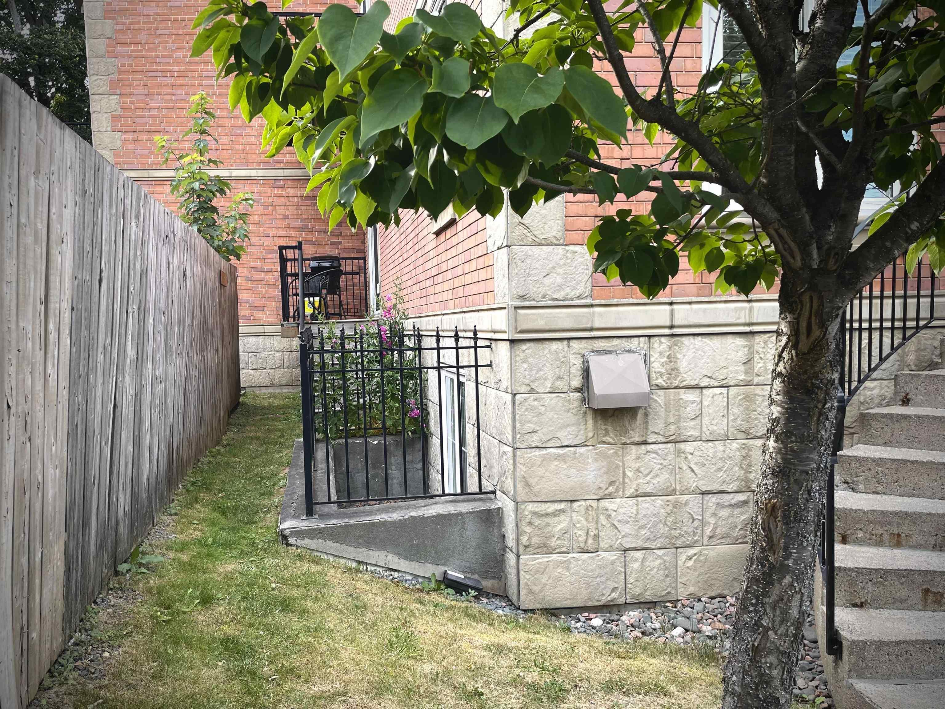 View image 35