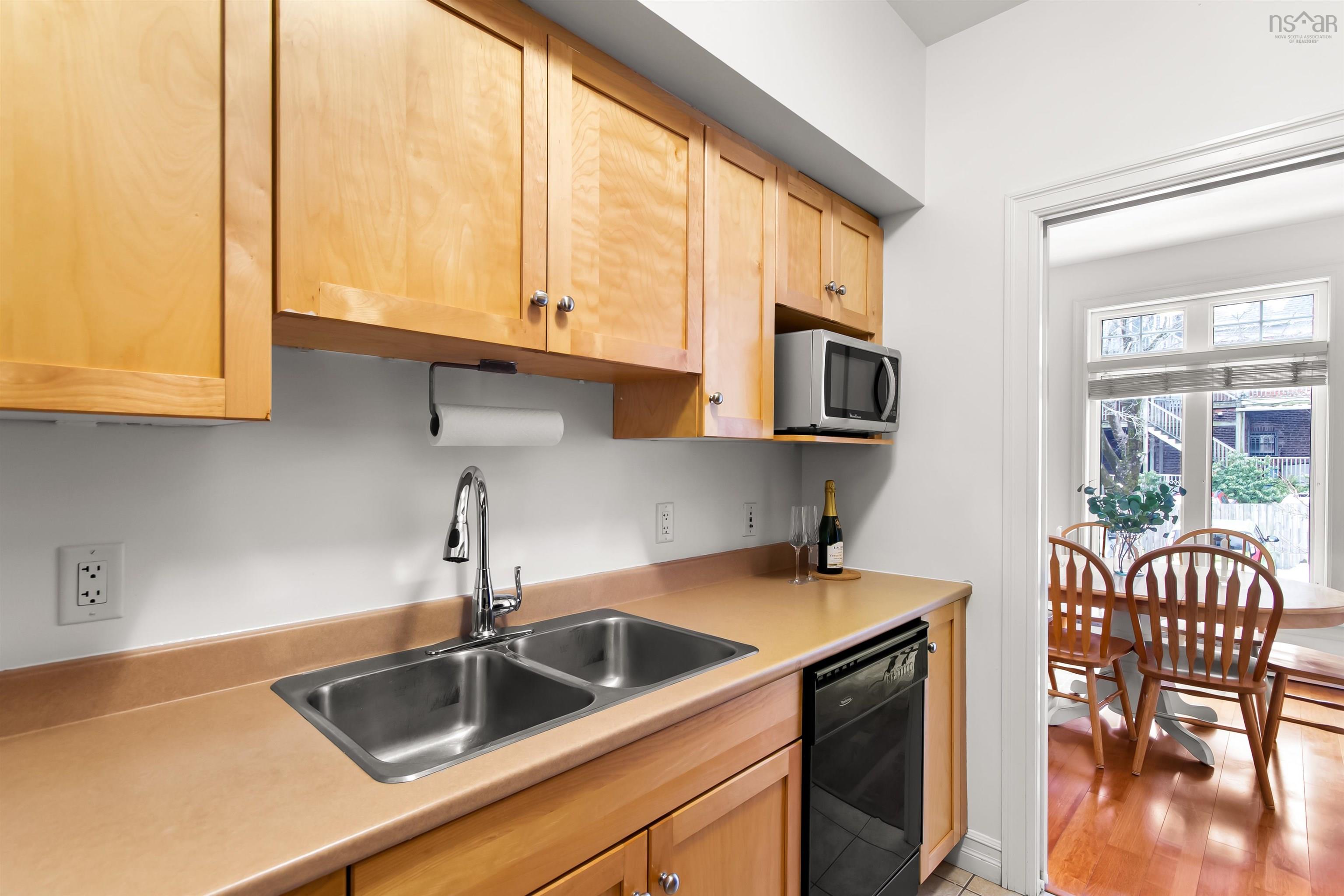 View image 9