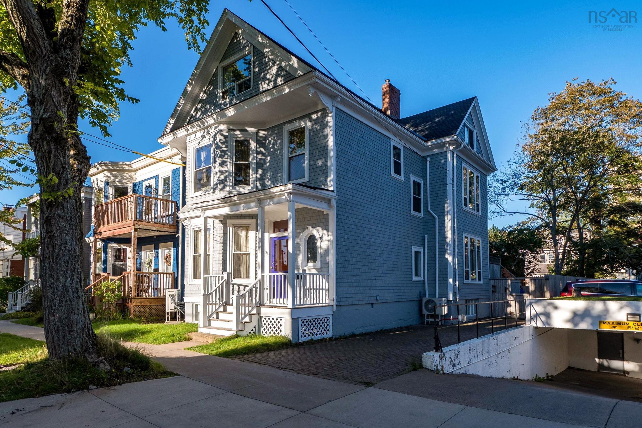 Thumbnail image for 1531 lemarchant Street MLS<sup>®</sup> 202624036