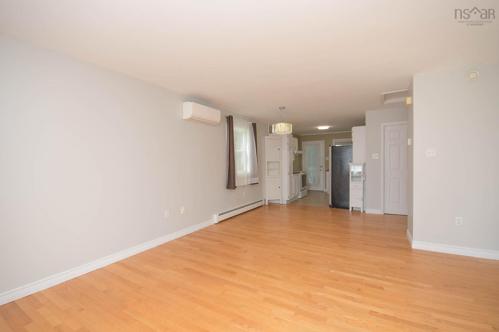 View image 10