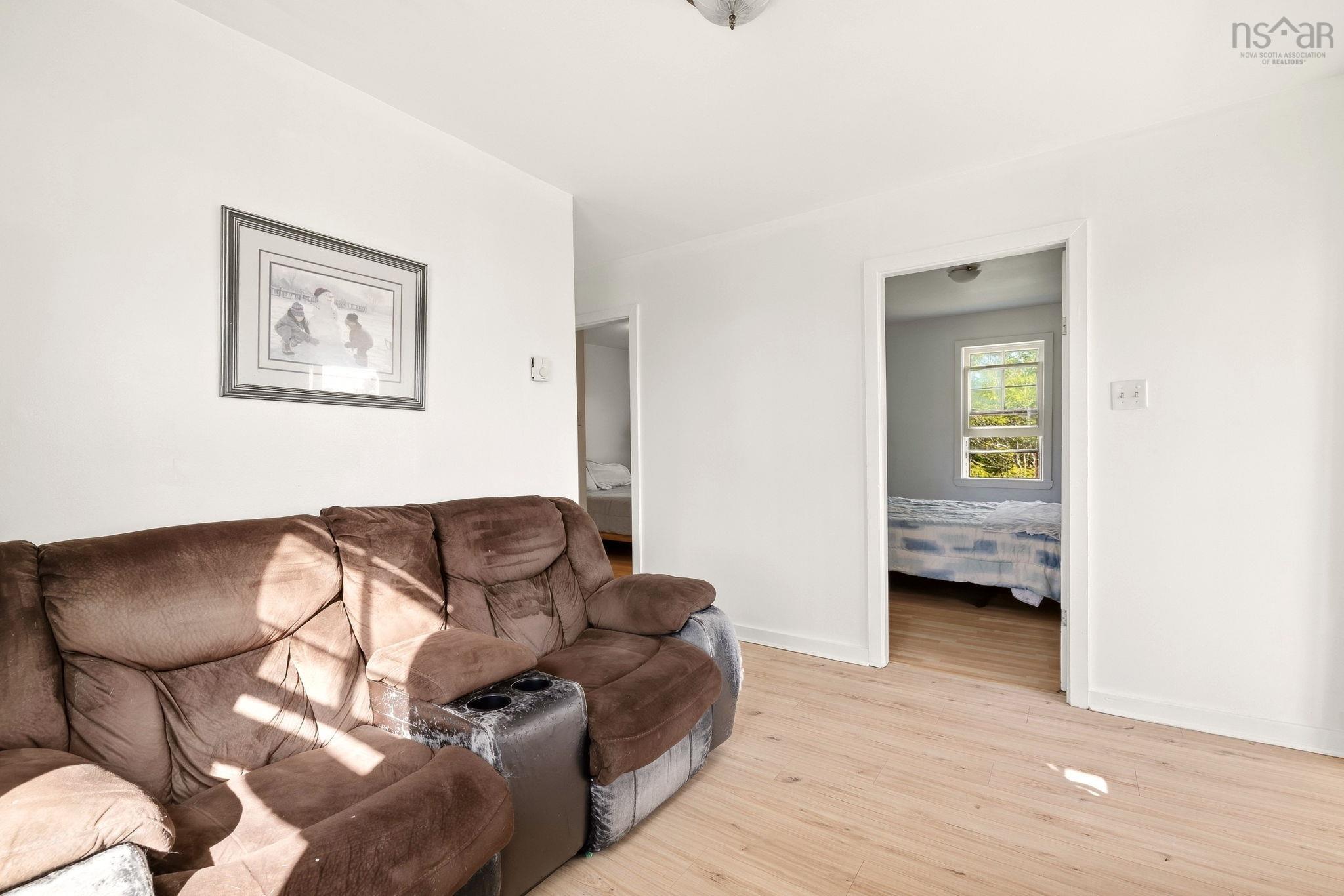 View image 8
