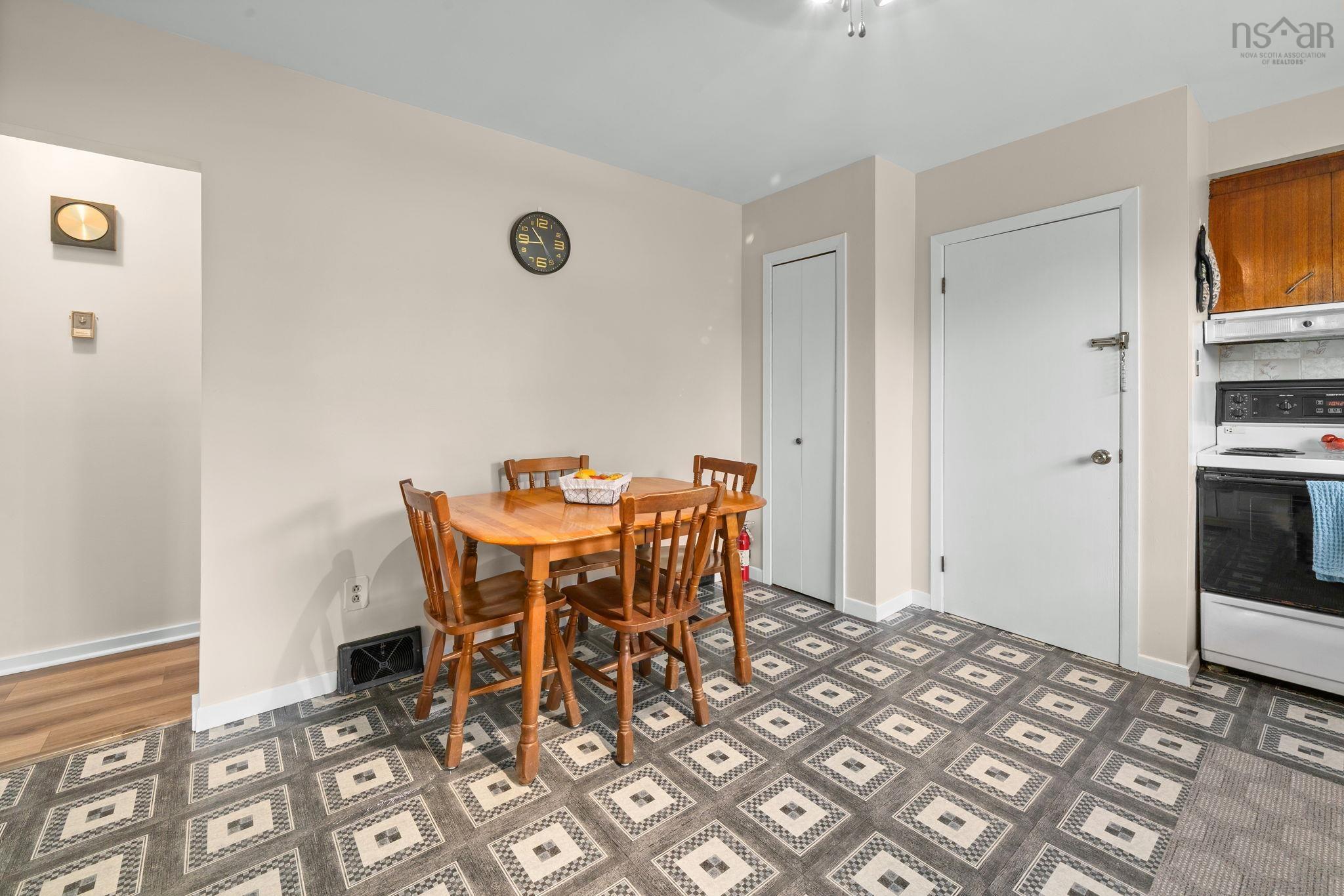 View image 11