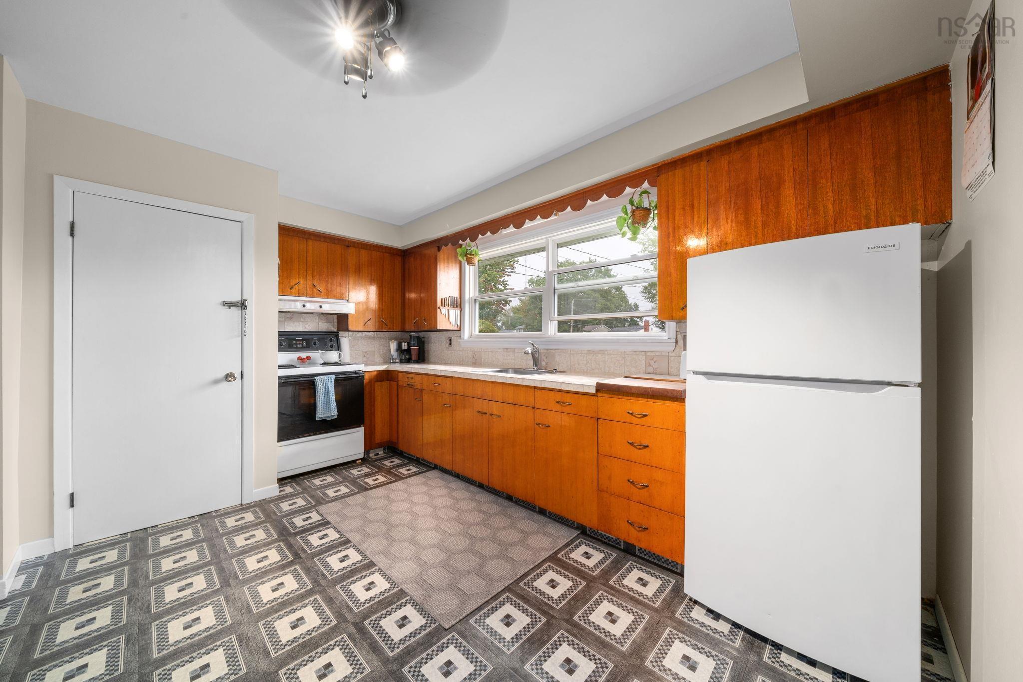 View image 8