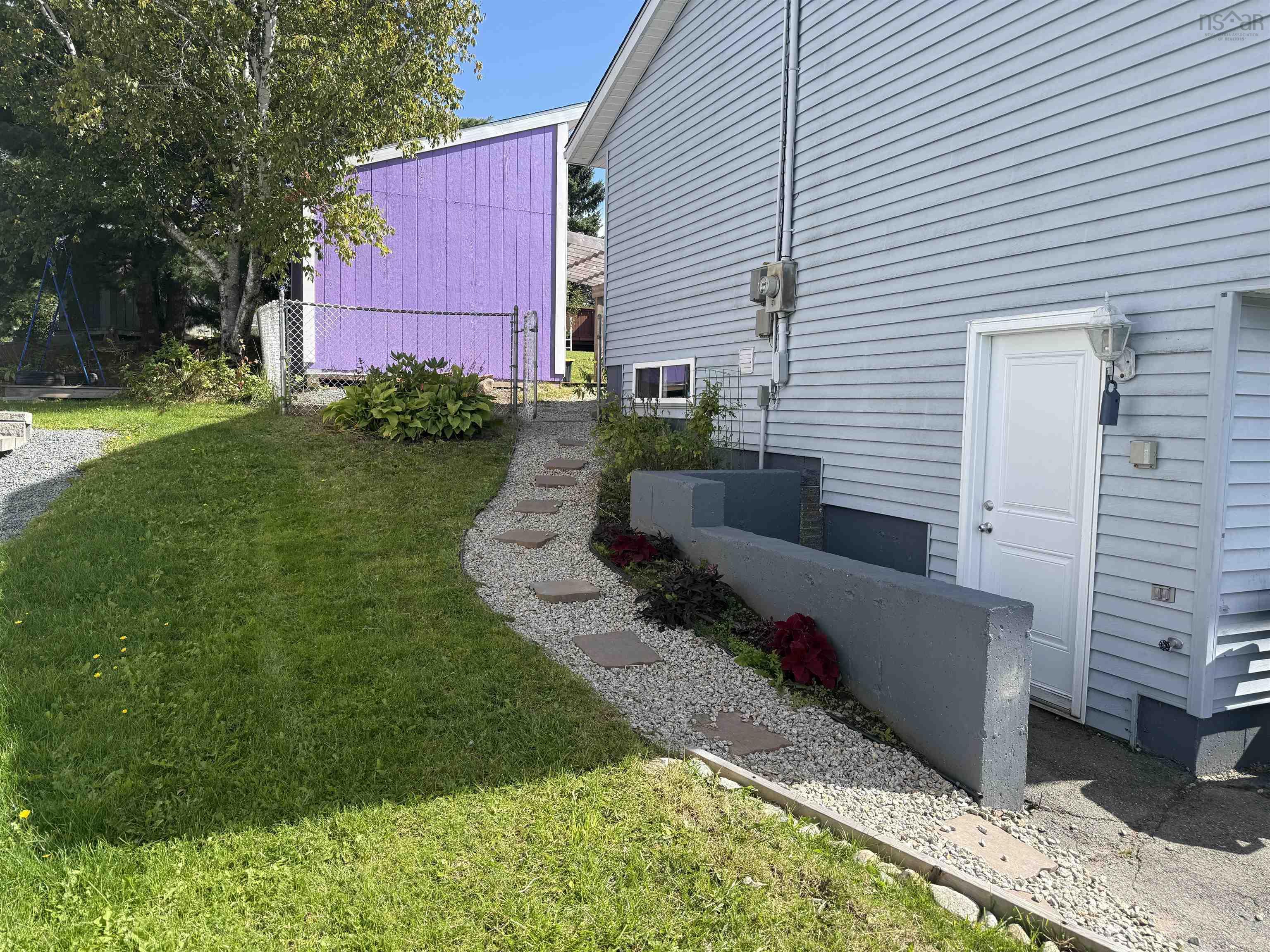View image 10
