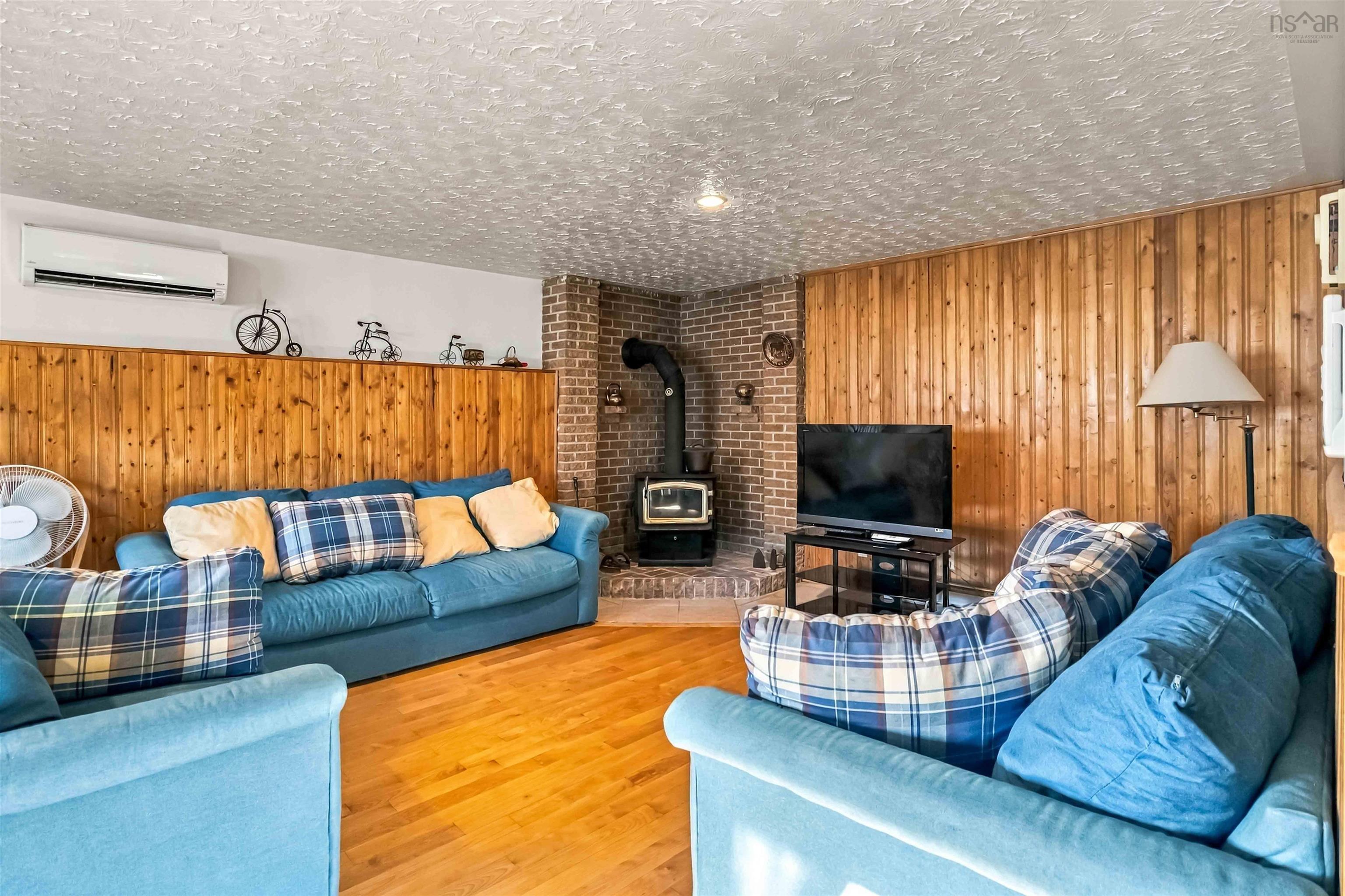 View image 21