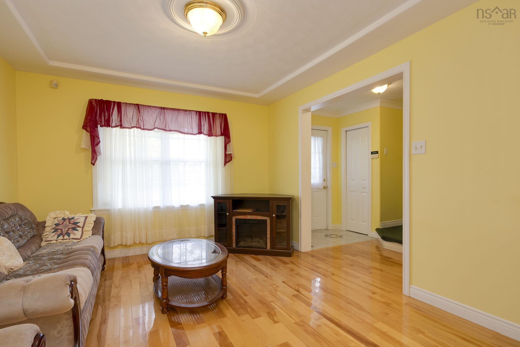 View image 11