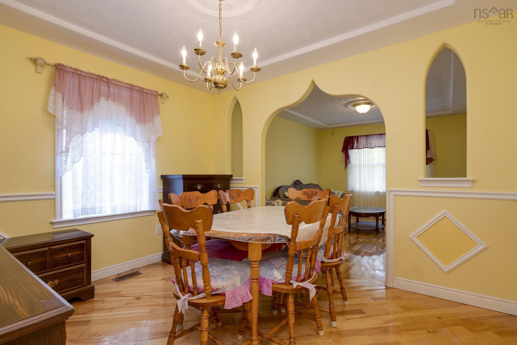 View image 12
