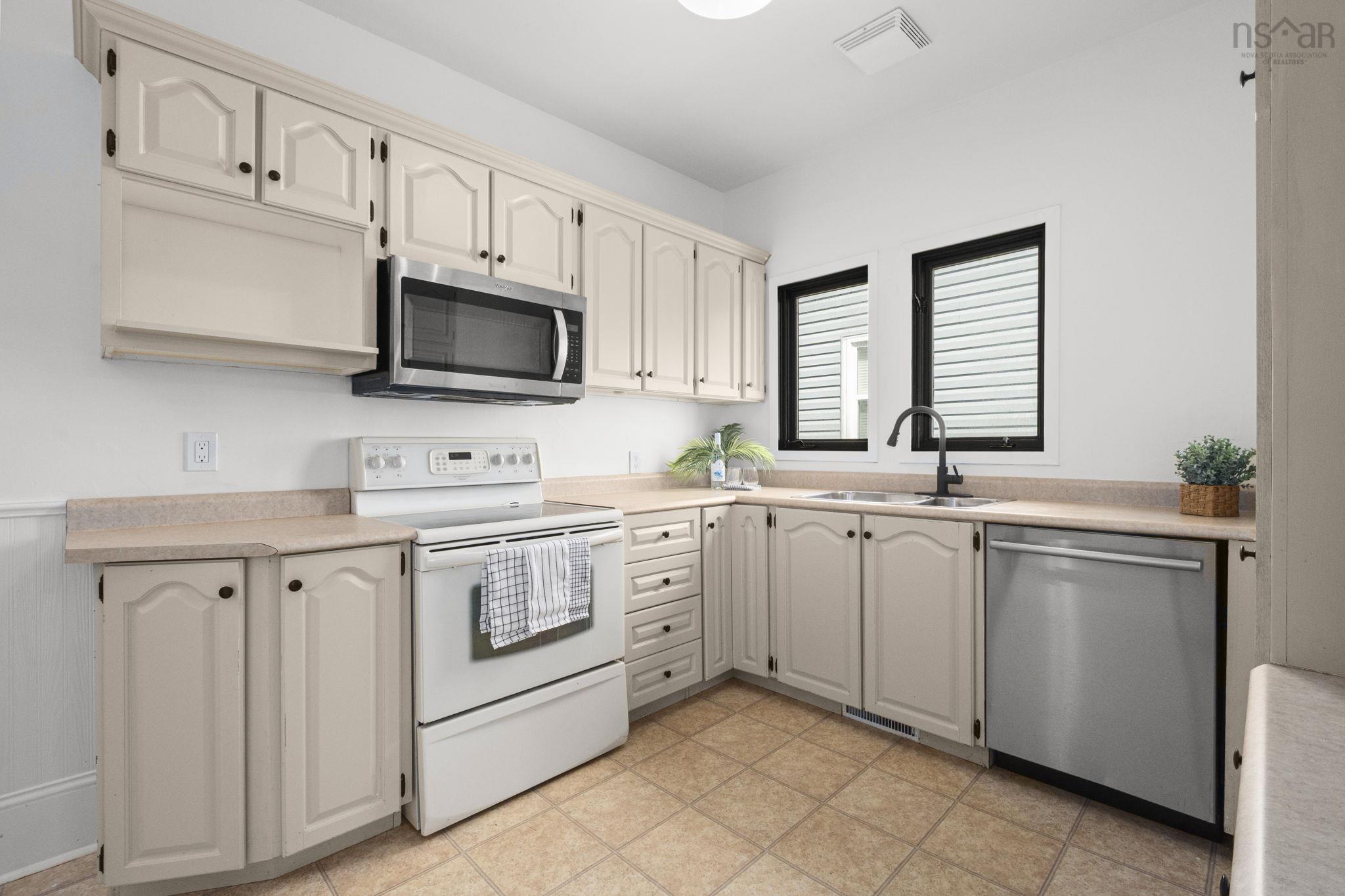 View image 13