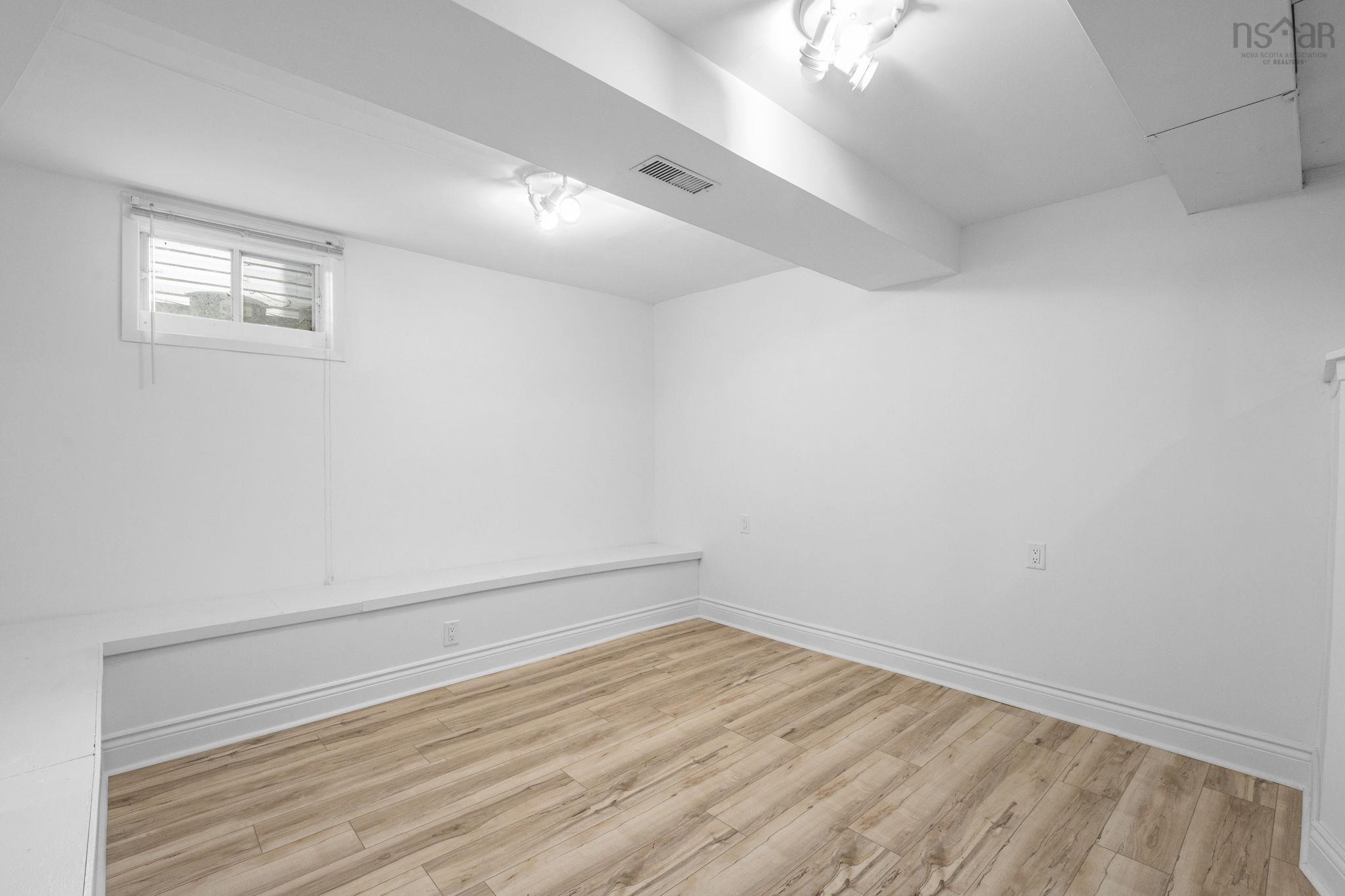 View image 30