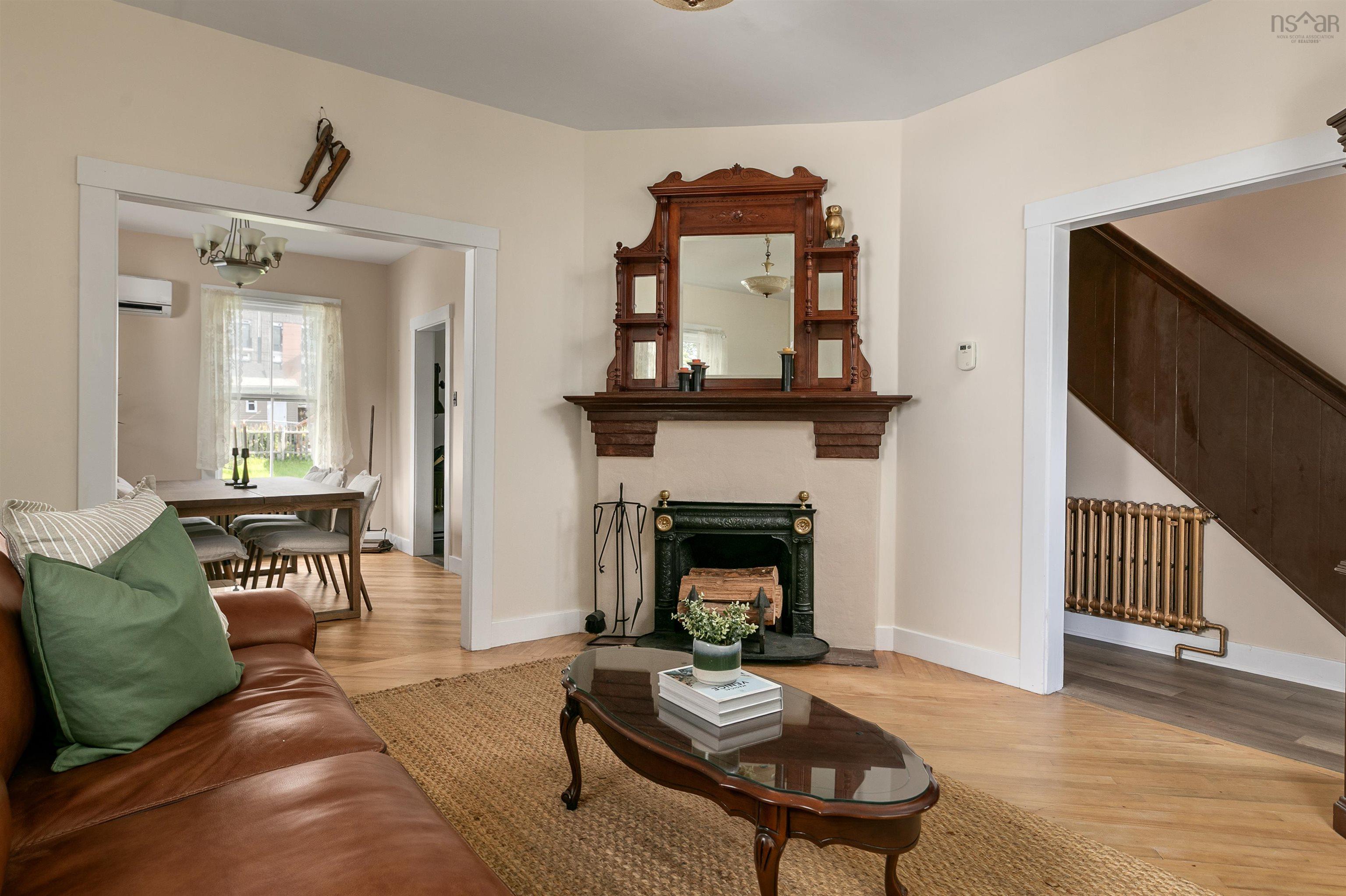 View image 12