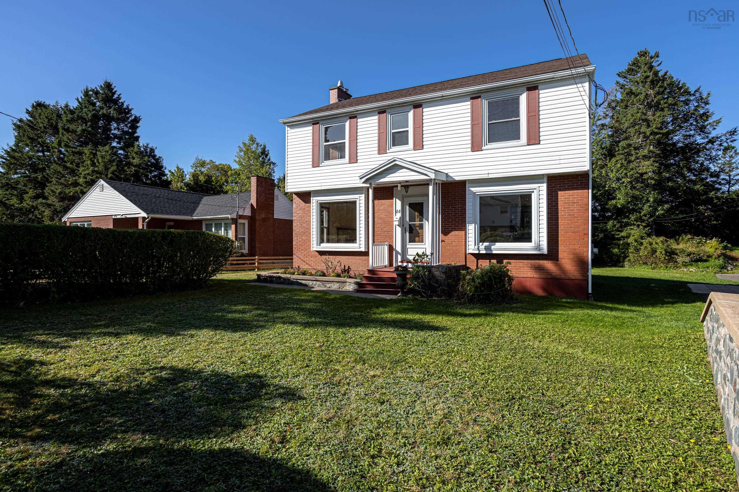 Thumbnail image for 44 Locks Road MLS<sup>®</sup> 202624311