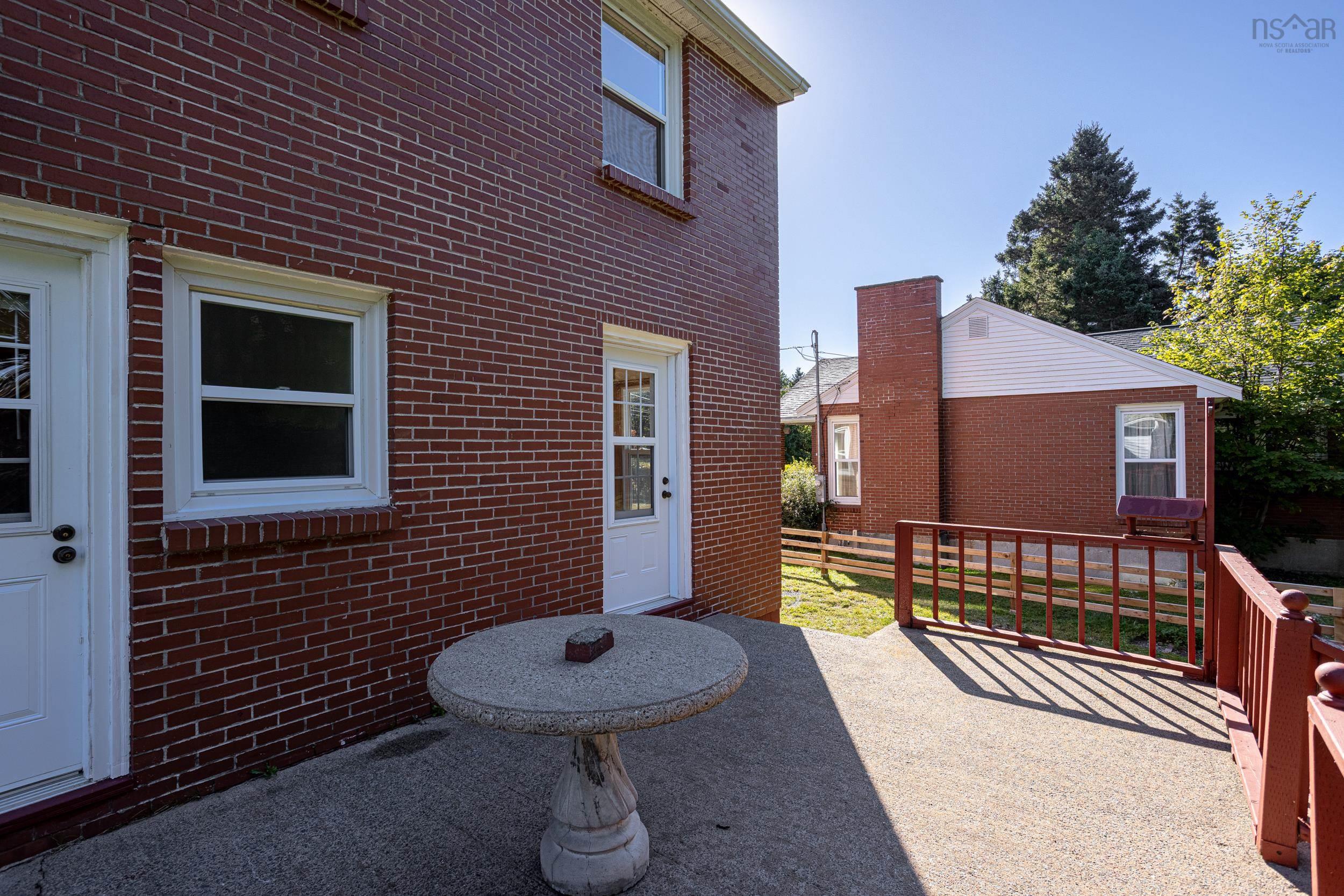 View image 50