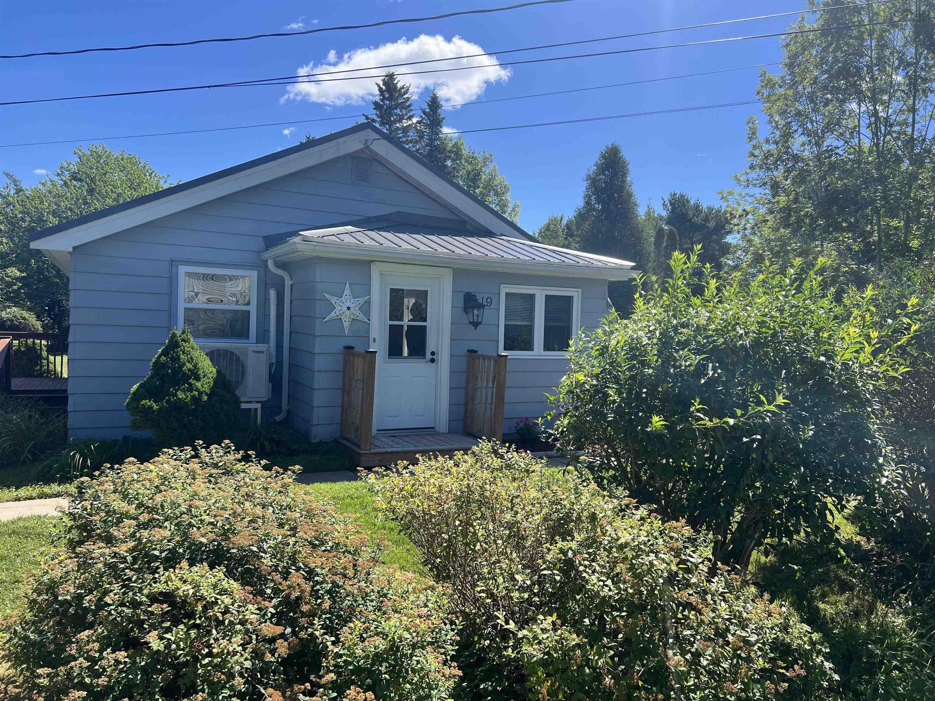 Thumbnail image for 19 Davidson Road MLS<sup>®</sup> 202624328