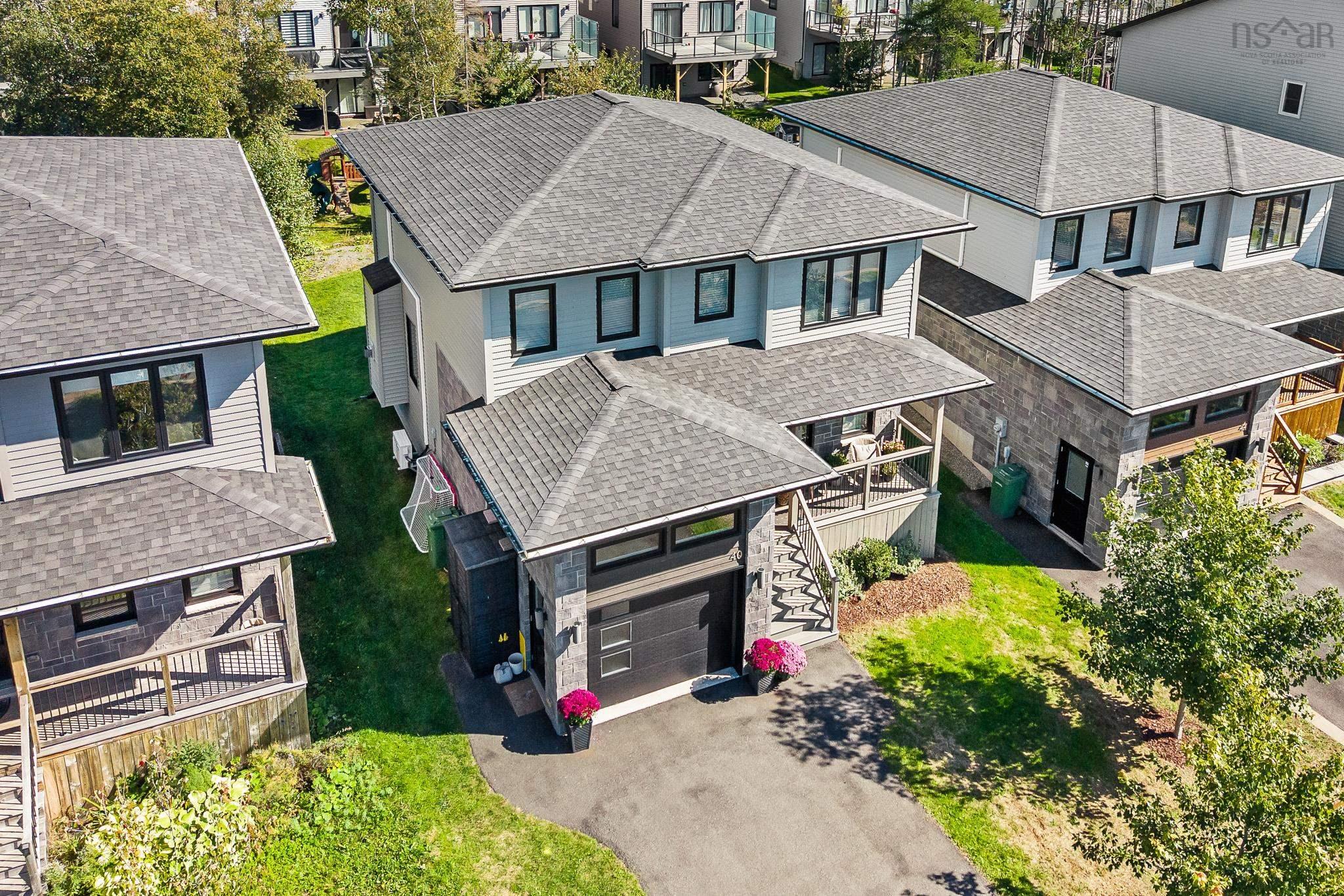 Thumbnail image for 40 Innsbrook Way MLS<sup>®</sup> 202624364