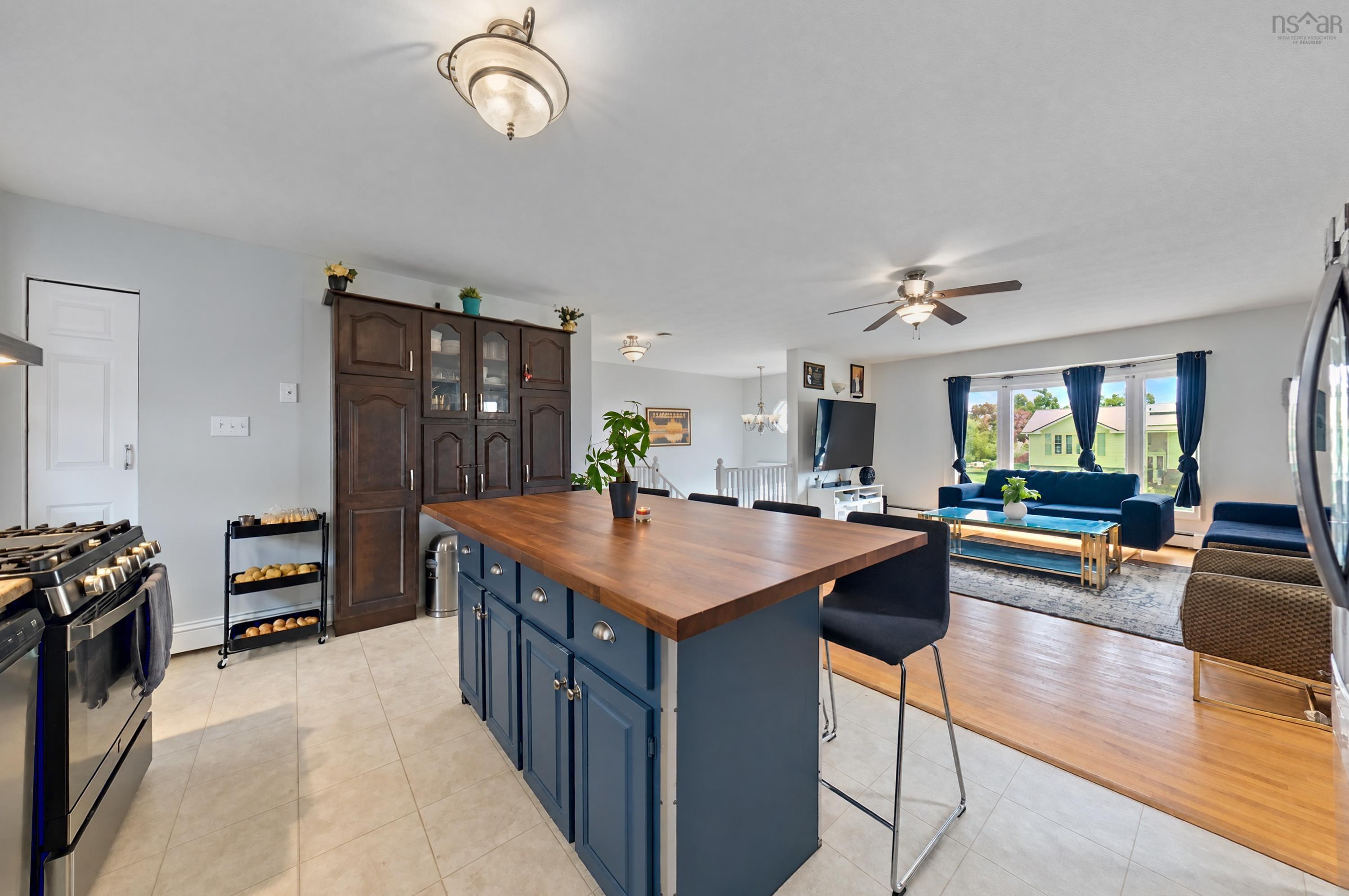 View image 18