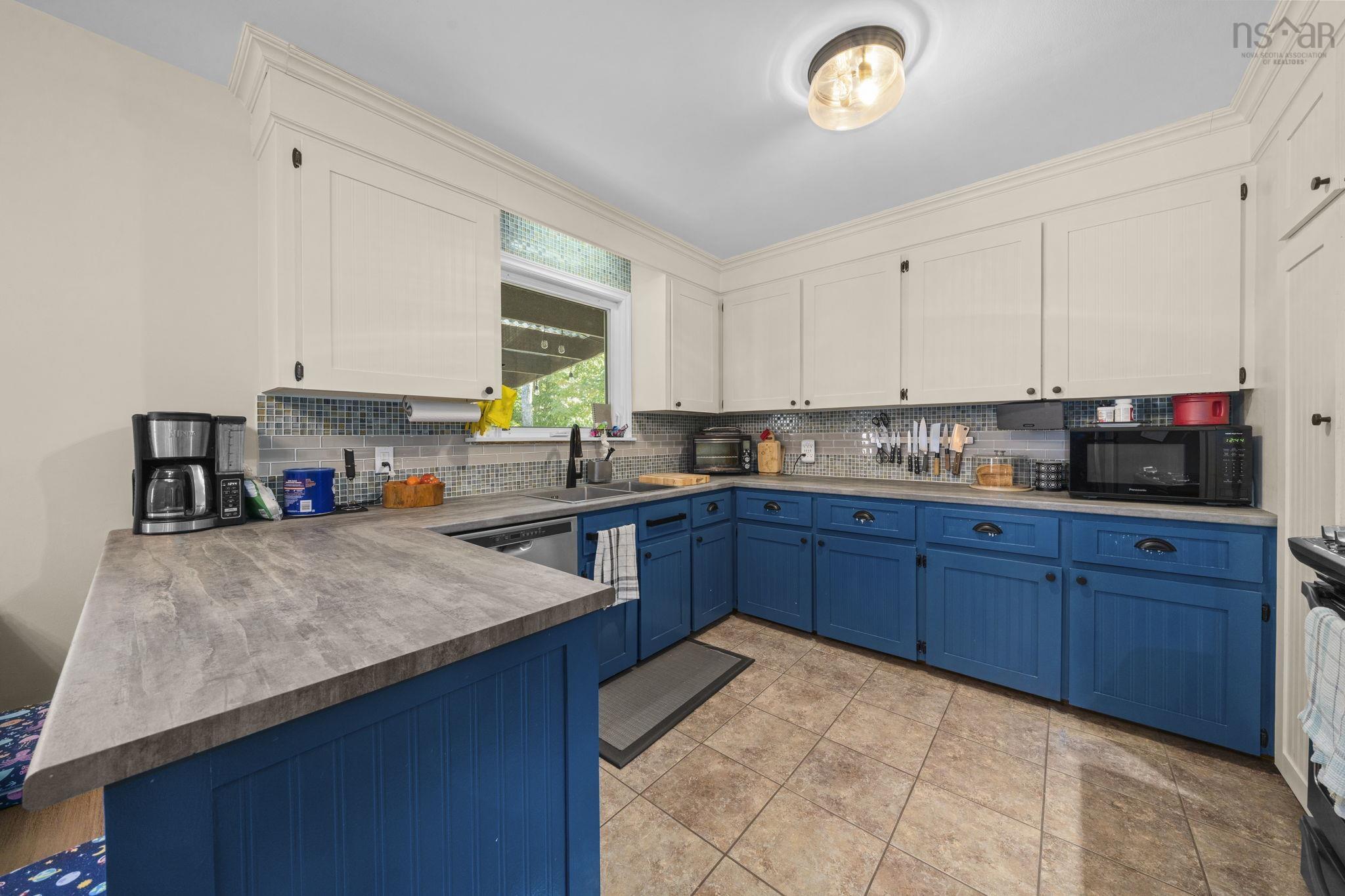 View image 10