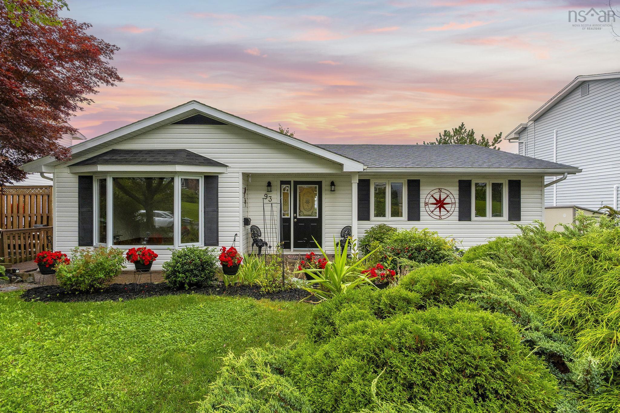 Thumbnail image for 93 Regal Road MLS<sup>®</sup> 202624406