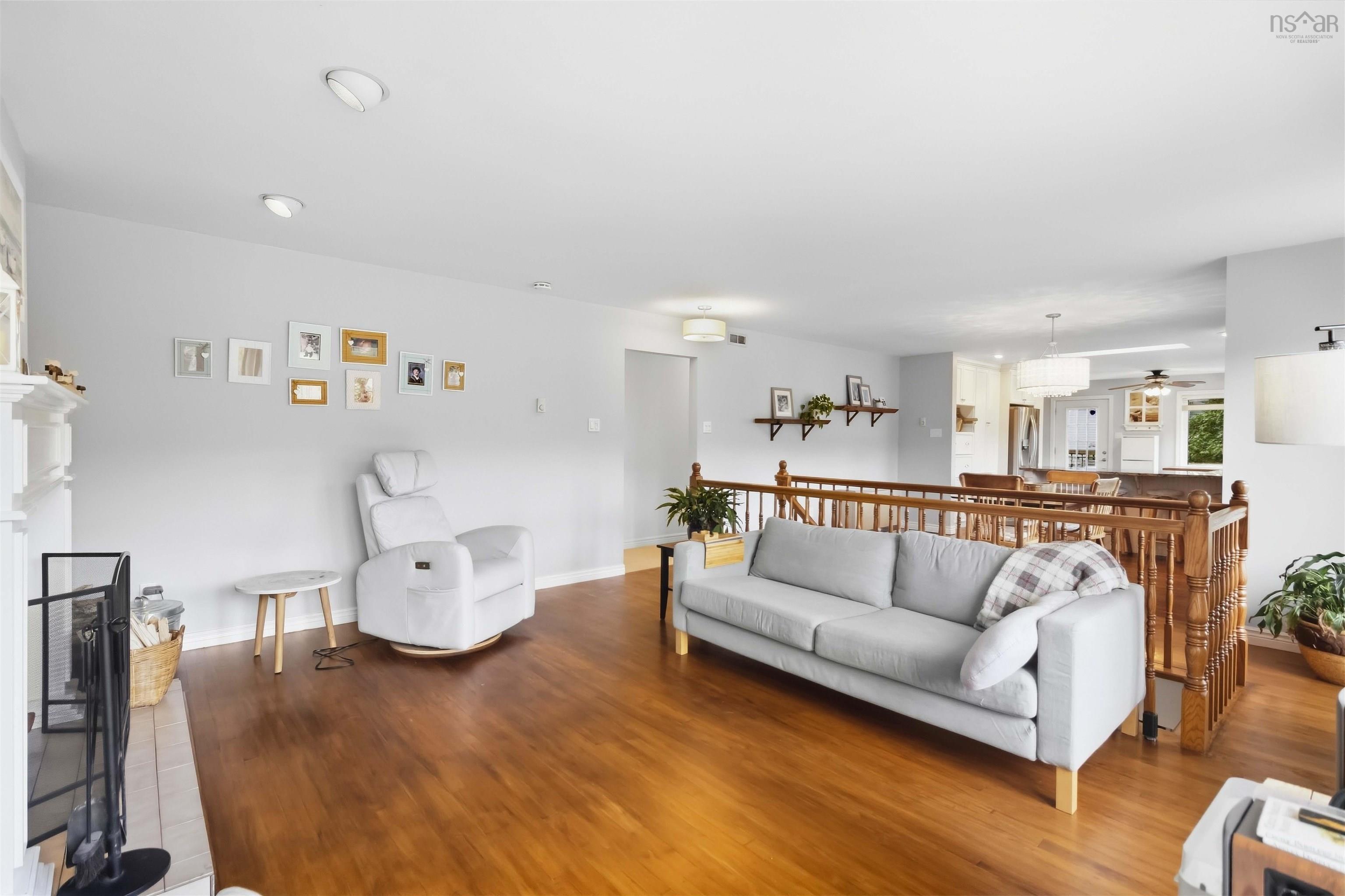 View image 10