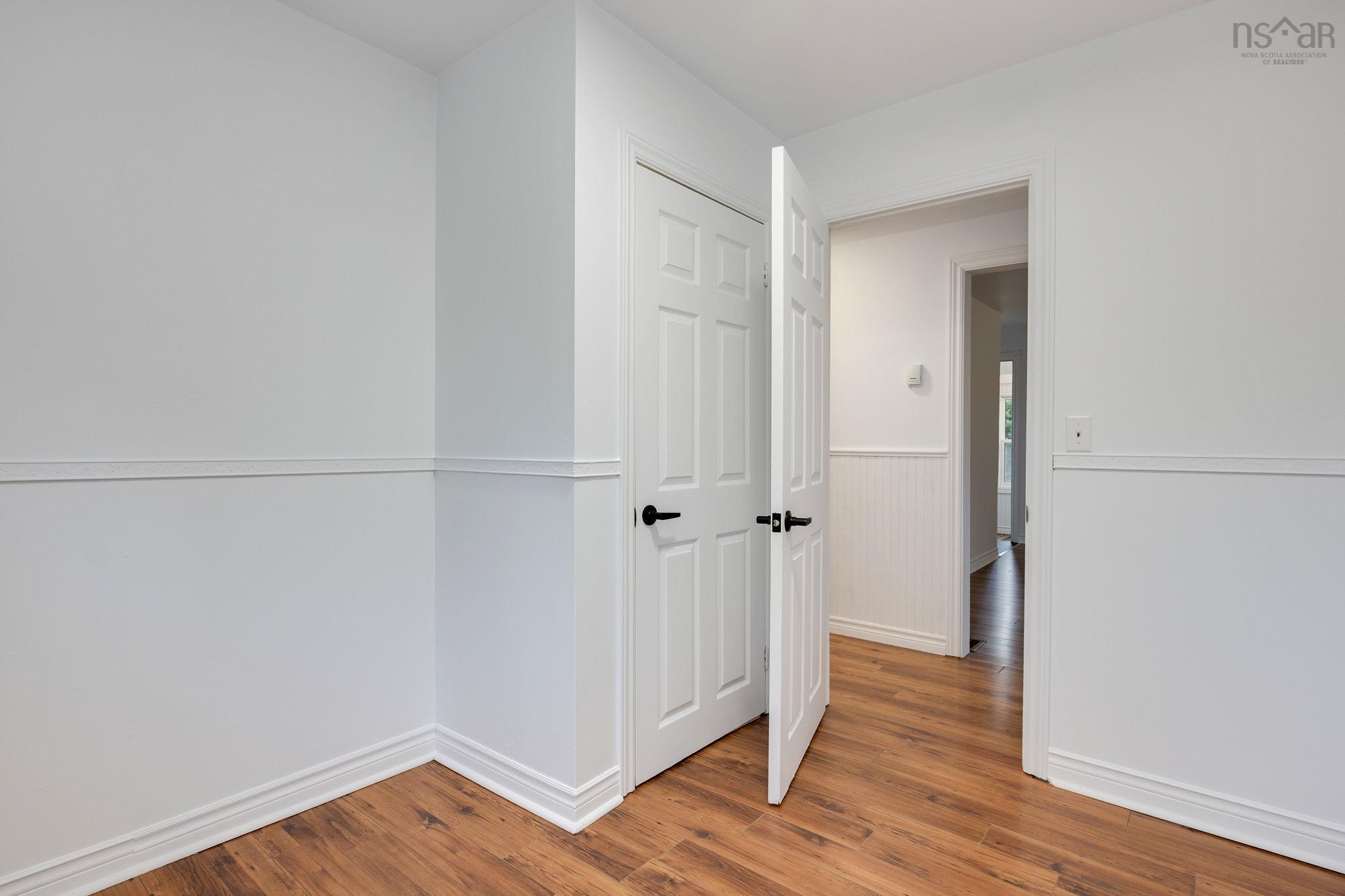 View image 12