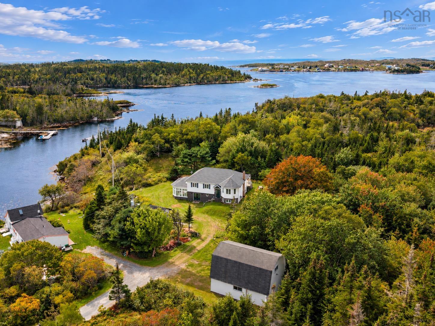 Thumbnail image for 257 East Dover Road MLS<sup>®</sup> 202624423