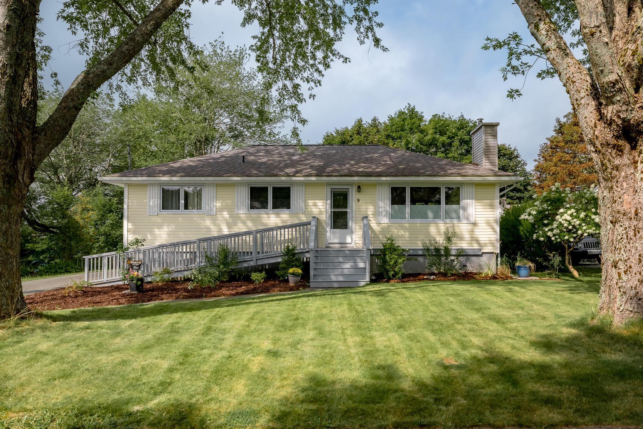 Thumbnail image for 9 Brookhouse Road MLS<sup>®</sup> 202624464