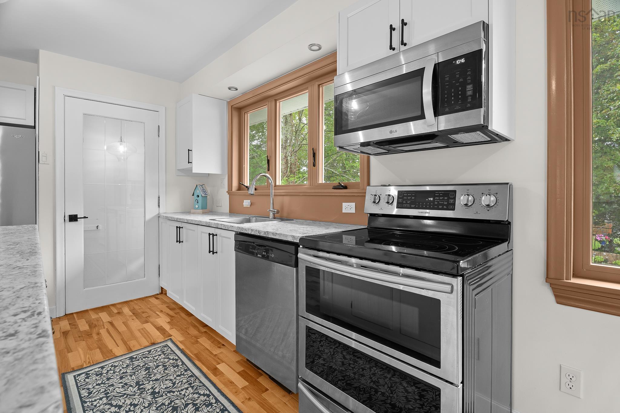 View image 11