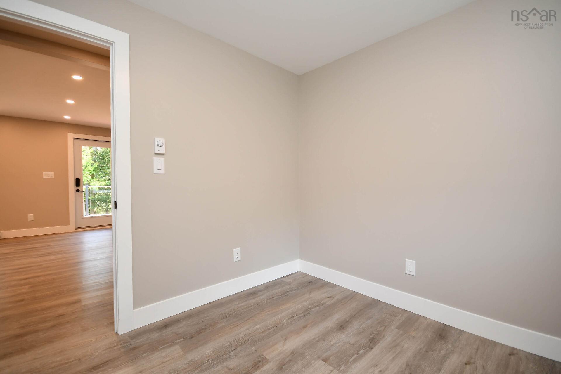 View image 18