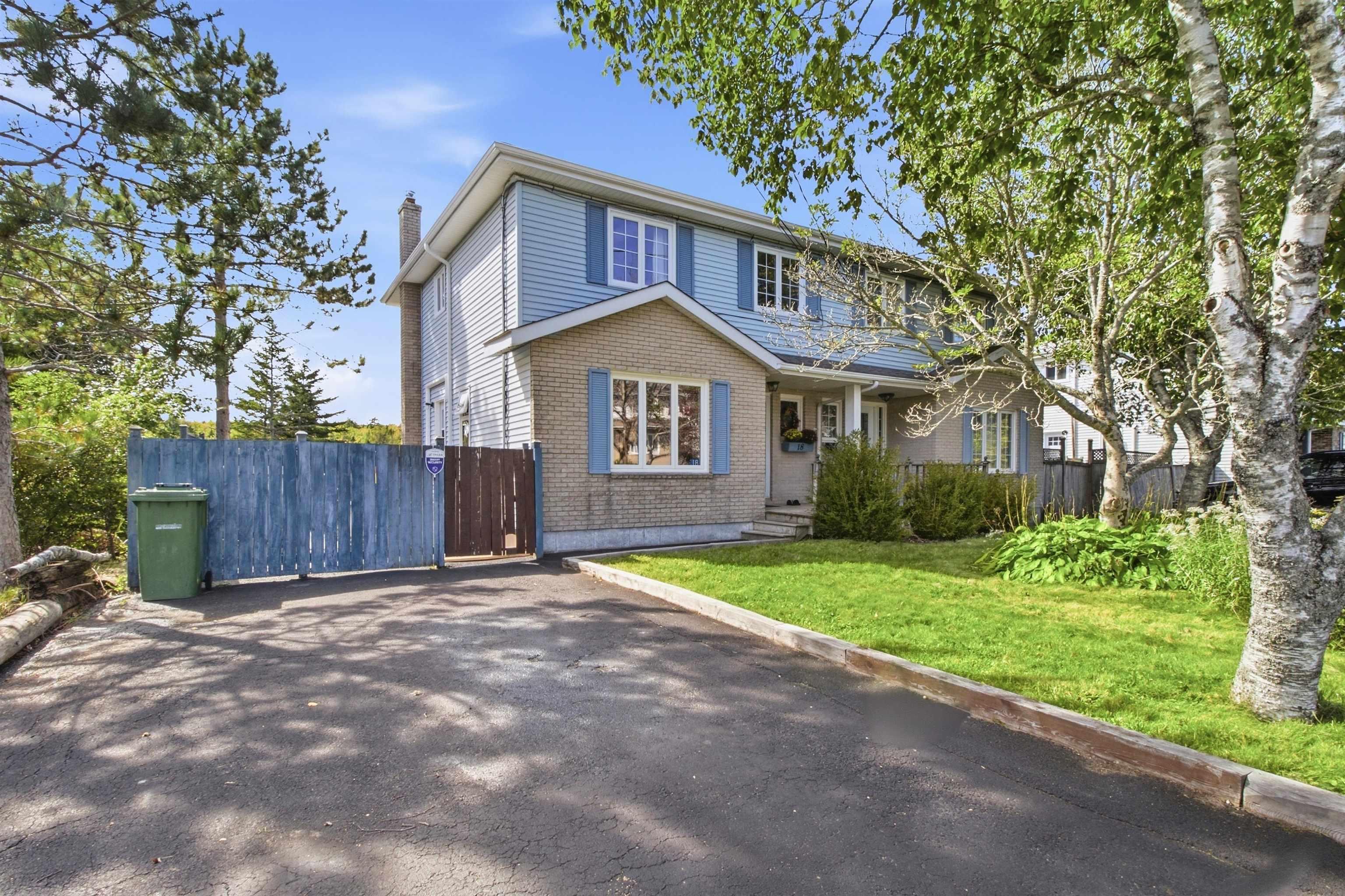 Thumbnail image for 18 Red Maple Drive MLS<sup>®</sup> 202624577